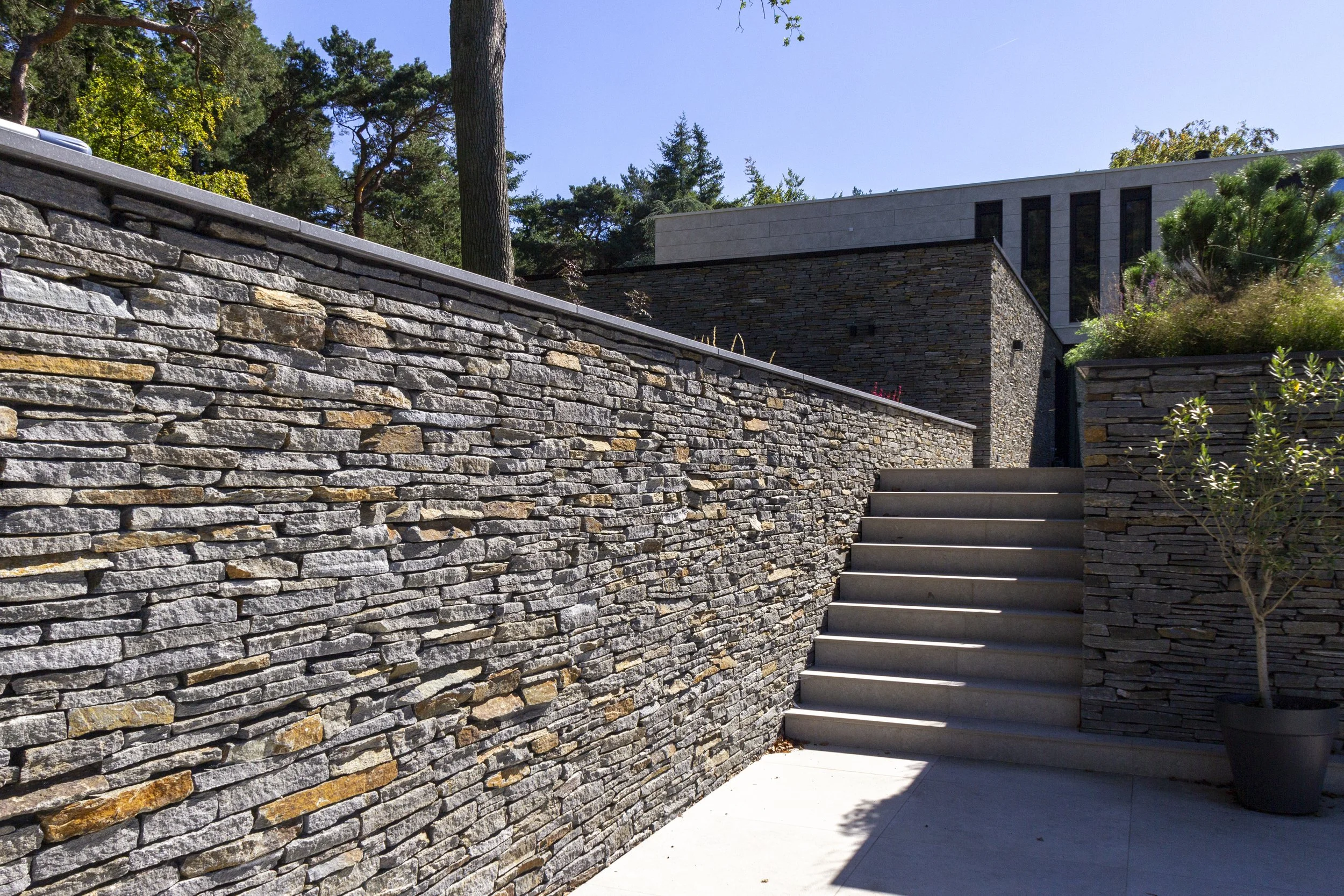 Het Gooi-luxe villa-Pilsen-NGBouwenmetNatuursteen-29.jpg