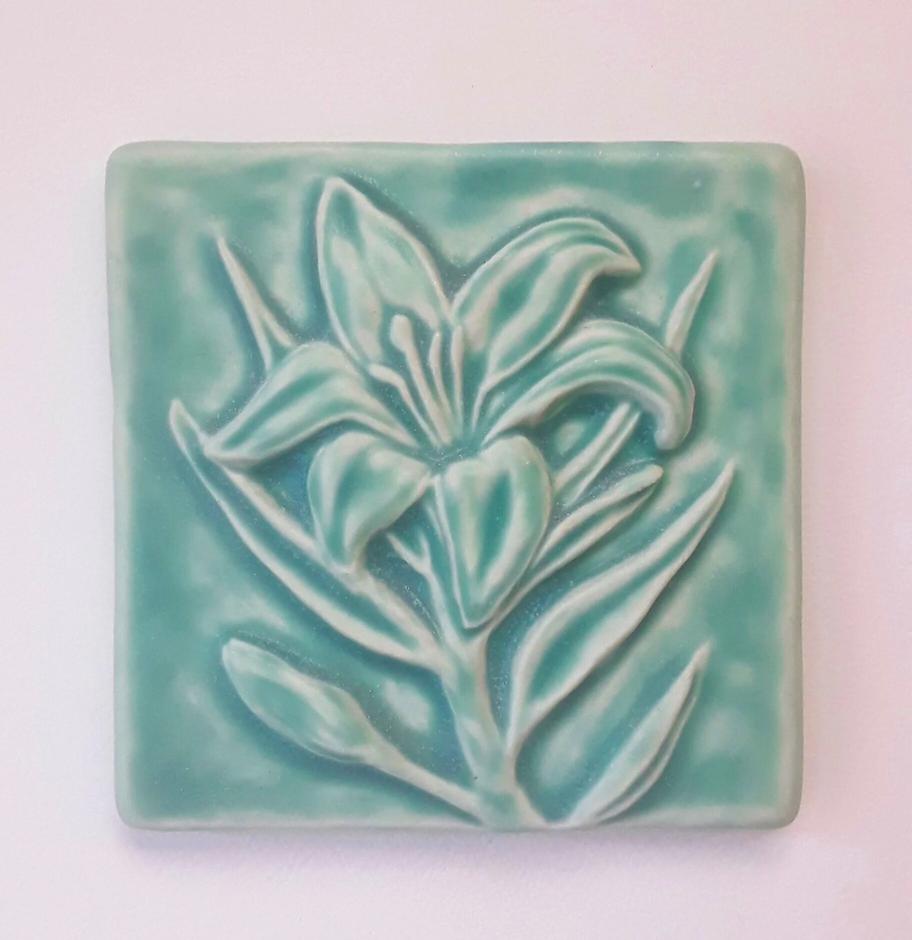 Lily tile accent tiles for home, decorative tile inlay, lily ceramic tile, kitchen backsplash accent, bathroom wall tile, floral art tile, home beautification, custom tile design, 4x4 decorative tile