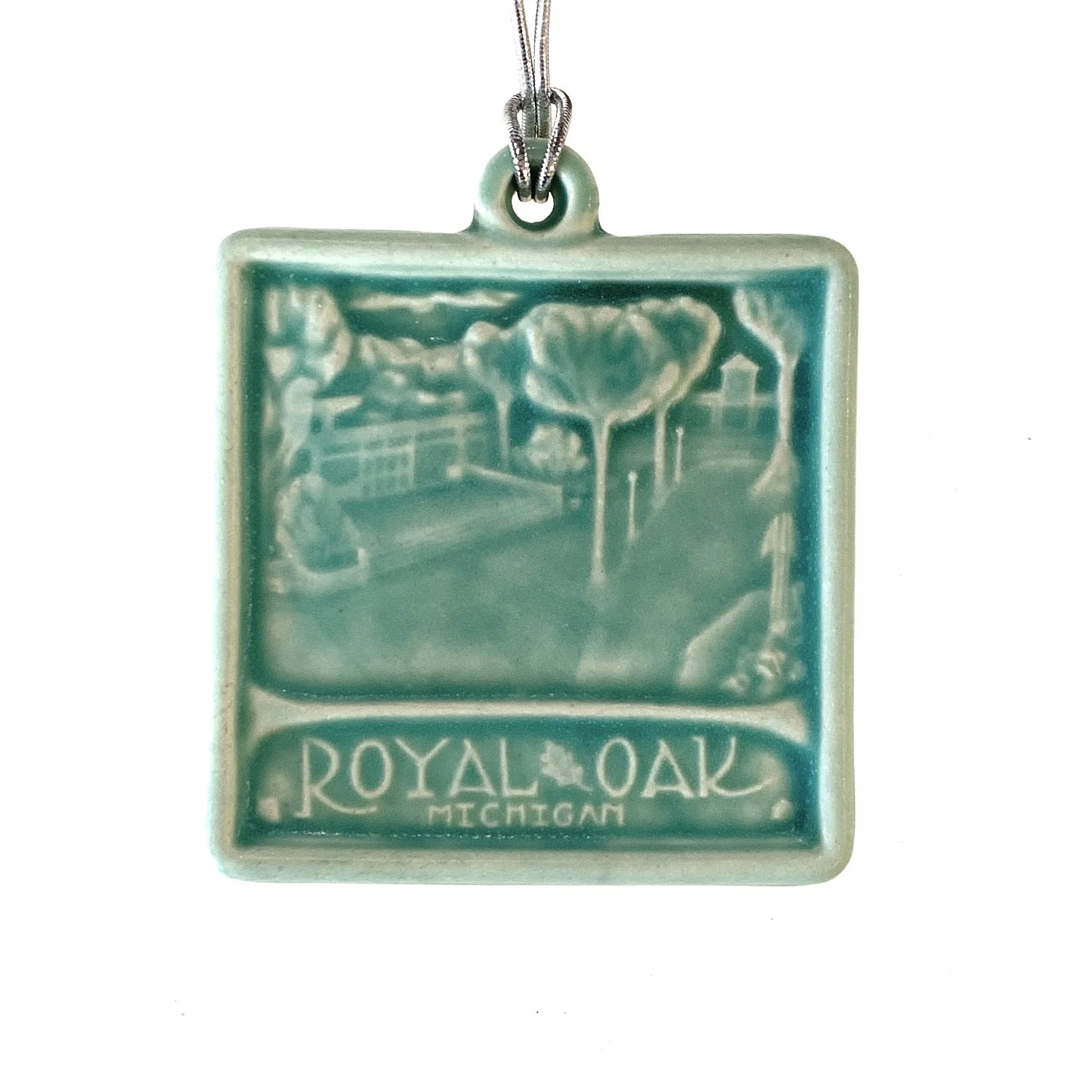 Royal oak ornament Bermuda .JPG