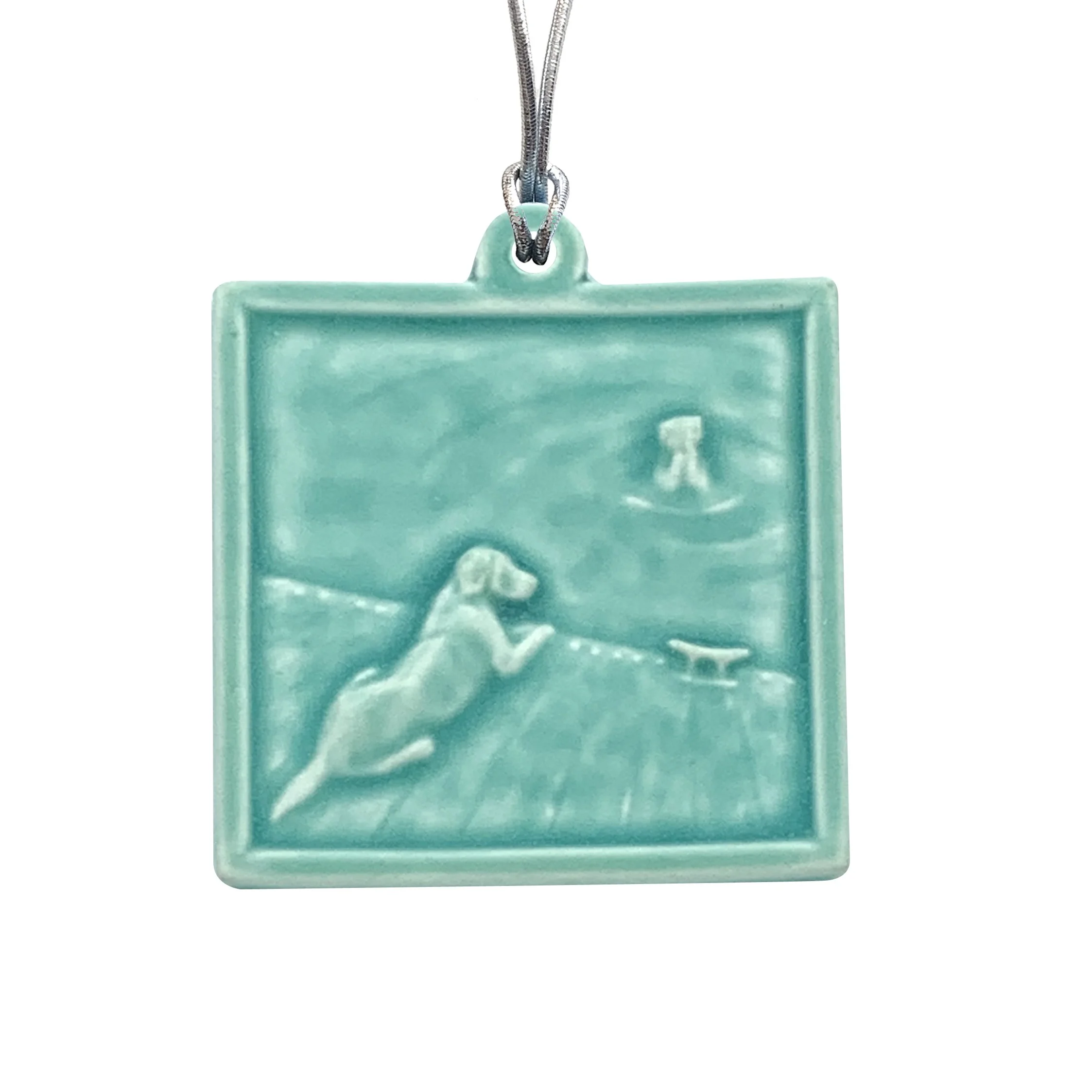 Dog with otter ornament bemuda(1).JPG