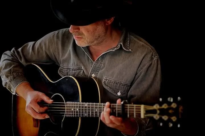 Live Music featuring Mike Herman 