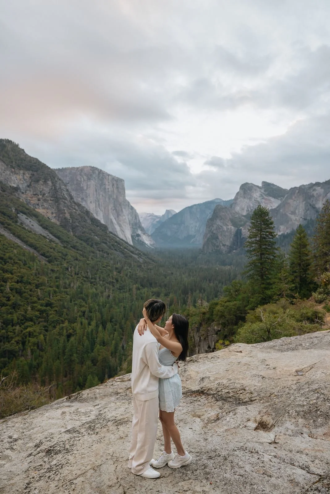 yosemite-tunnel-view-engagement-photos-3.jpg