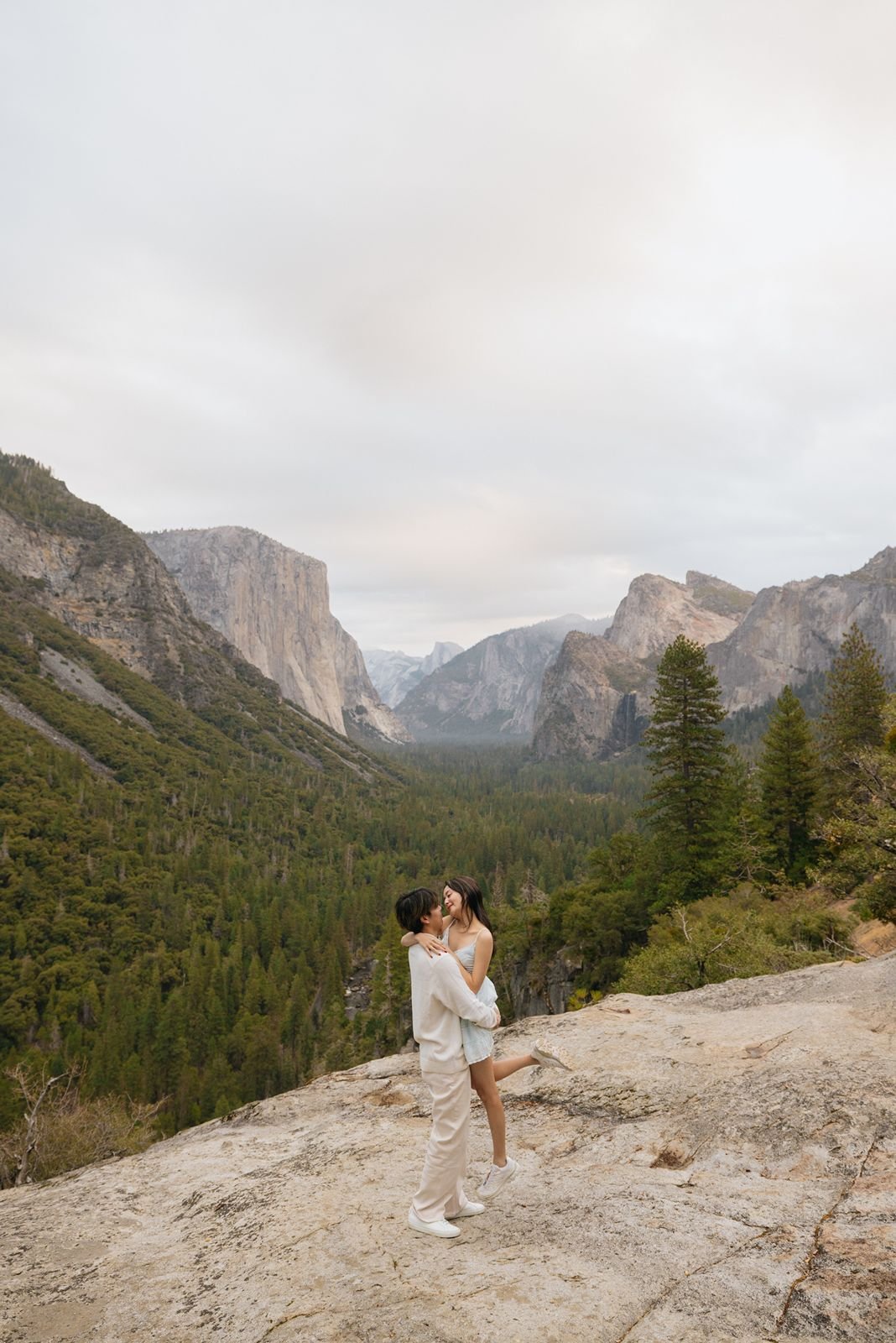 yosemite-tunnel-view-engagement-photos-7.jpg (Copy)