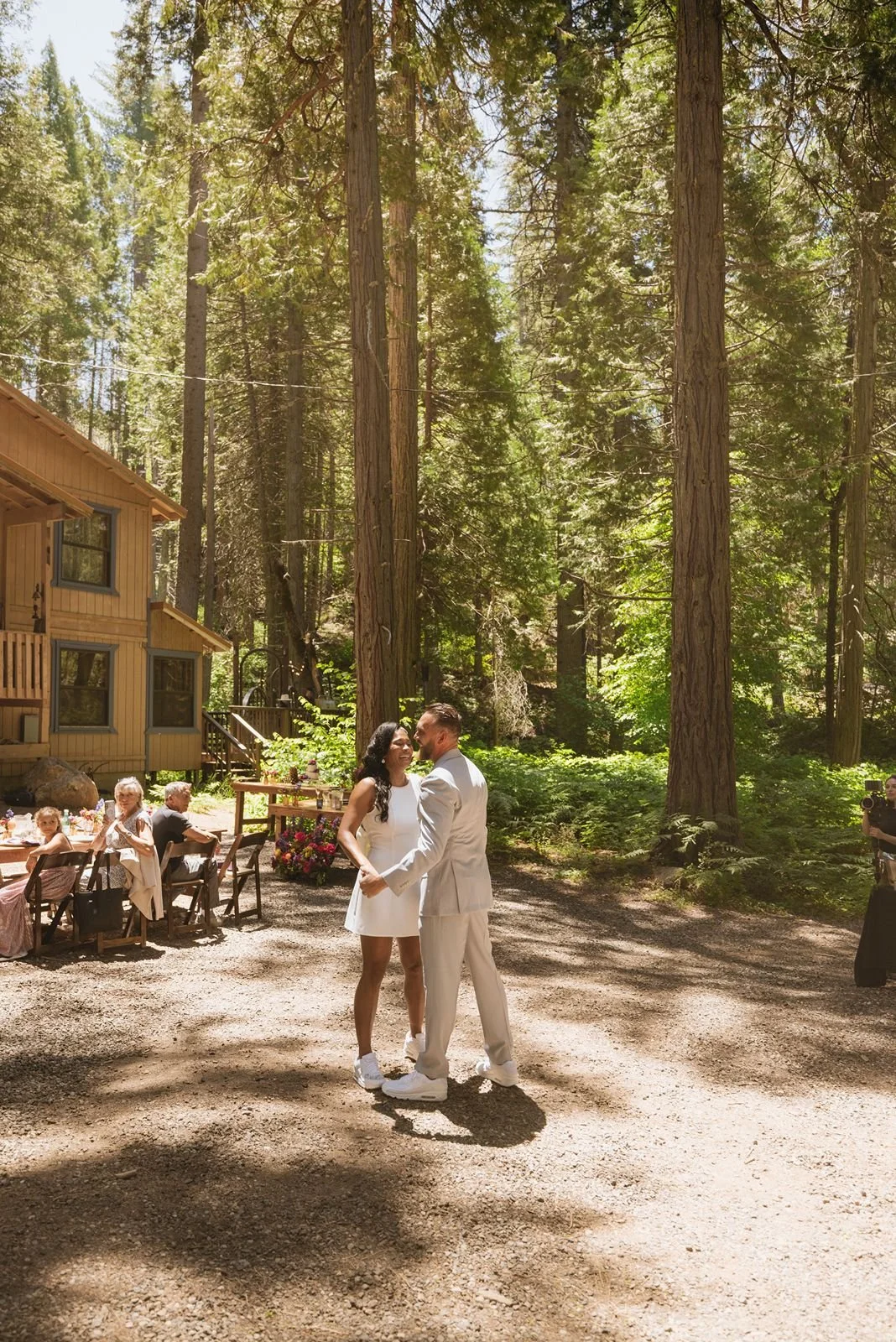 the-yosemite-cabin-wedding-277.jpg