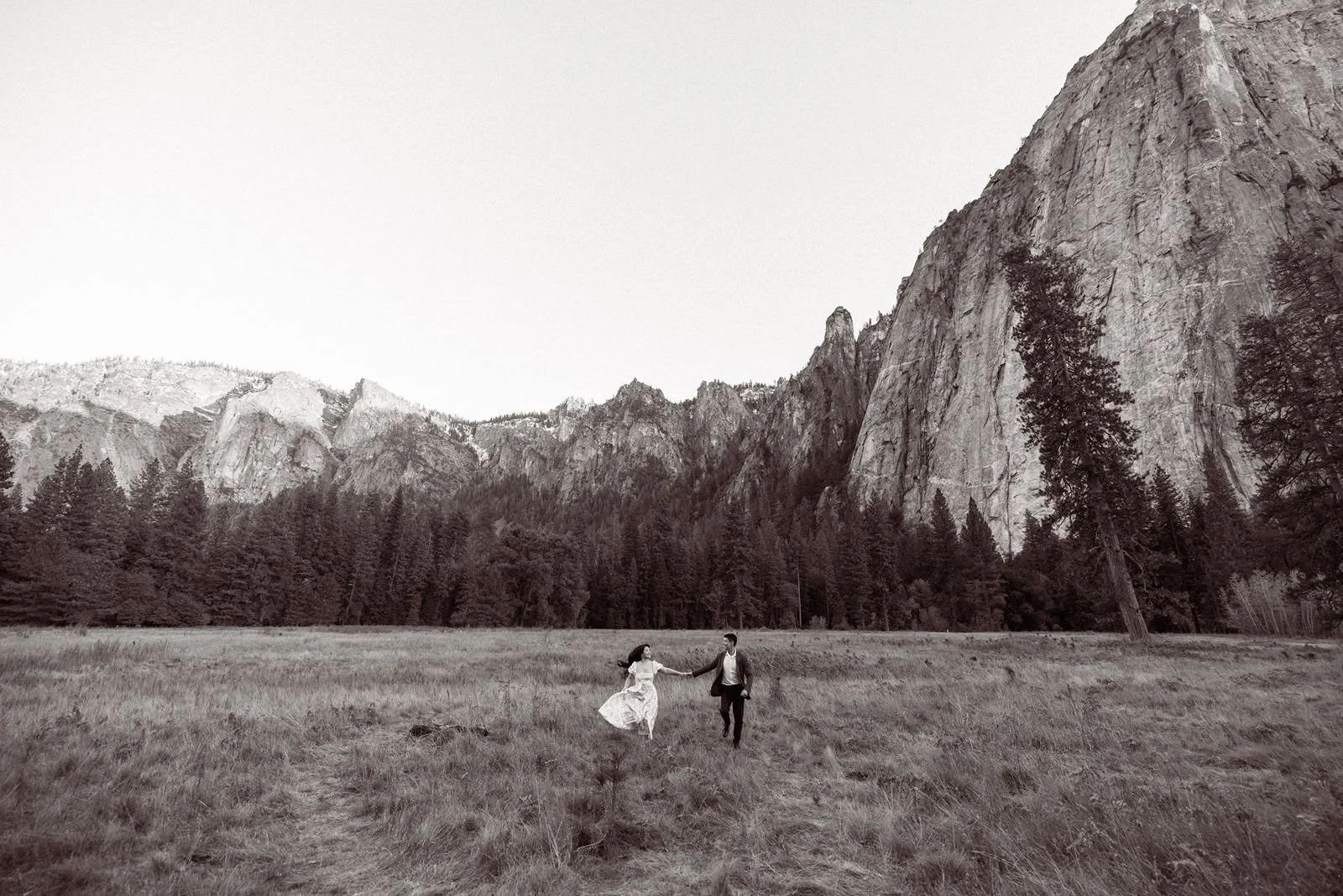 yosemite-valley-engagement-photos-2.jpg