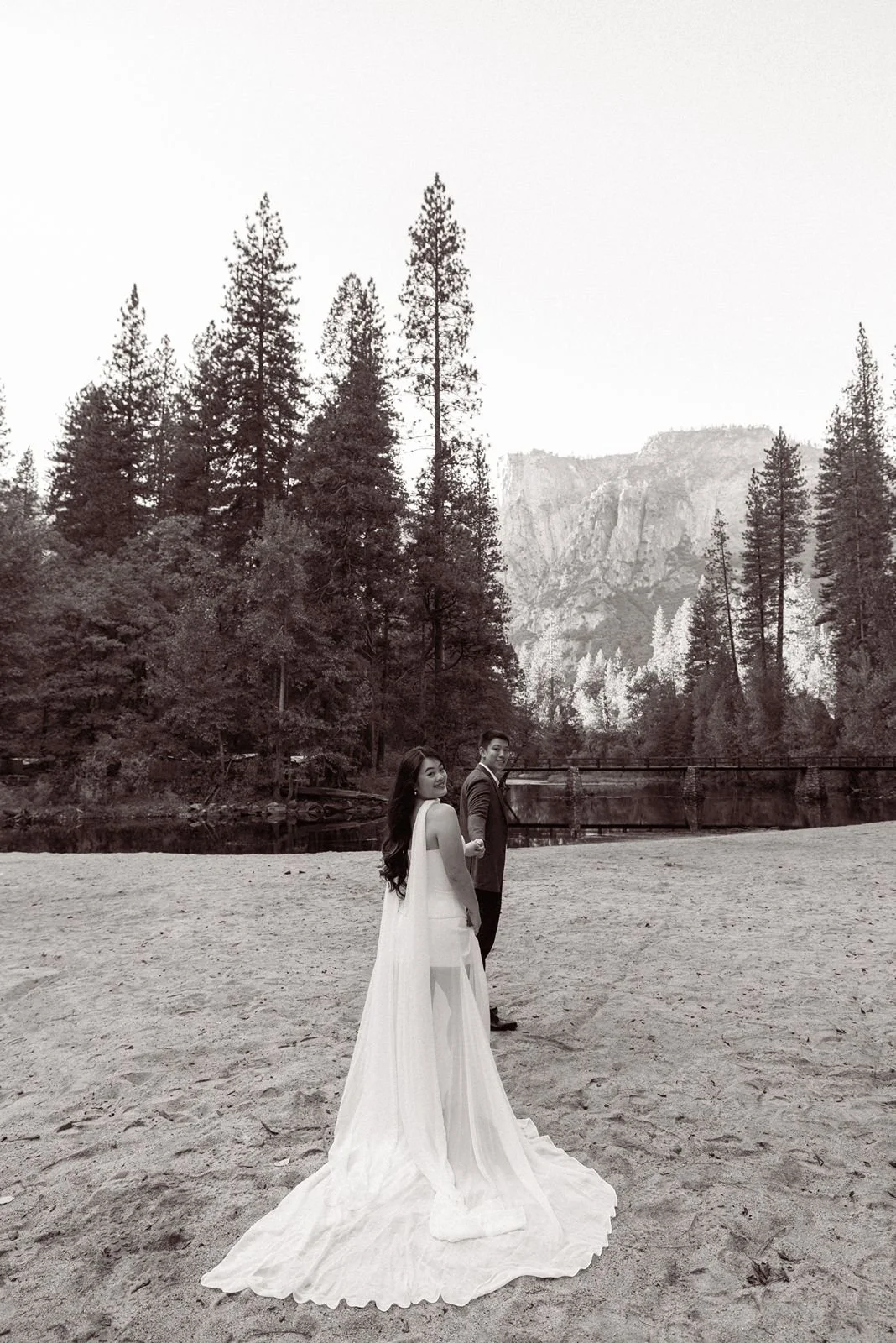 yosemite-valley-engagement-photos-13.jpg