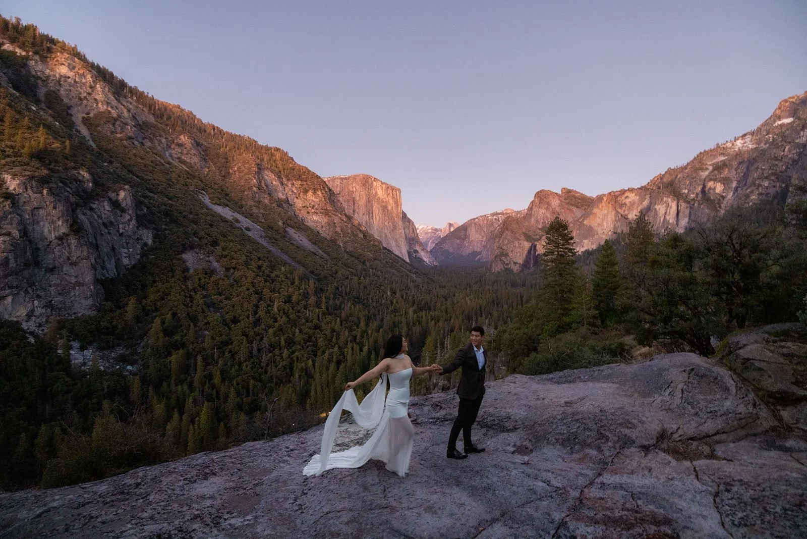 yosemite-valley-engagement-photos-15.jpg