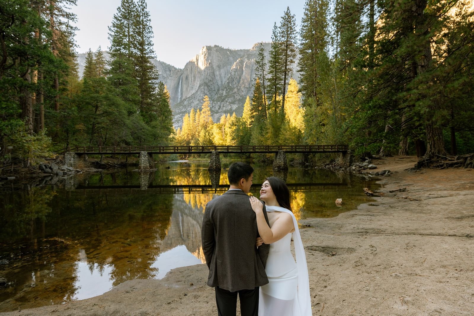 yosemite-valley-engagement-photos-17.jpg