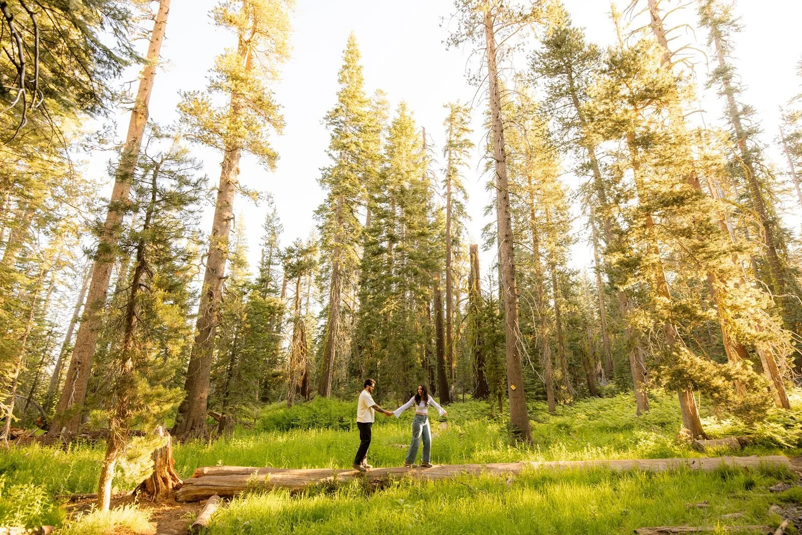 what-to-wear-for-Yosemite-egagement-16.jpg
