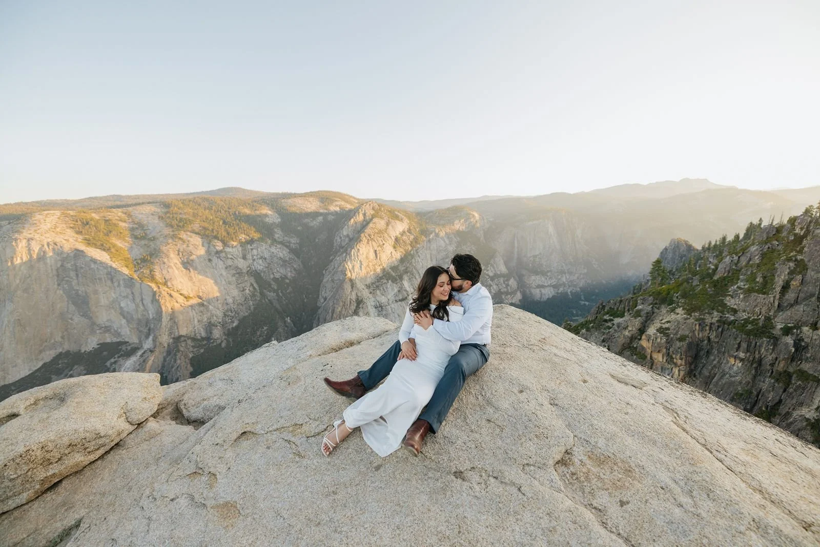 what-to-wear-for-Yosemite-egagement-8.jpg