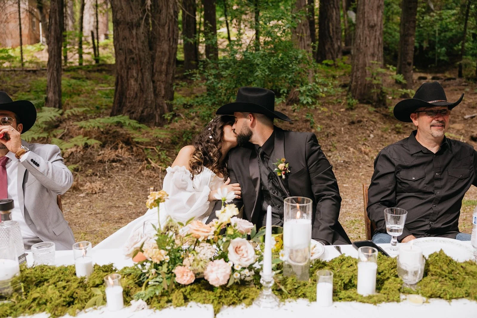 the-yosemite-cabin-wedding-11.jpg