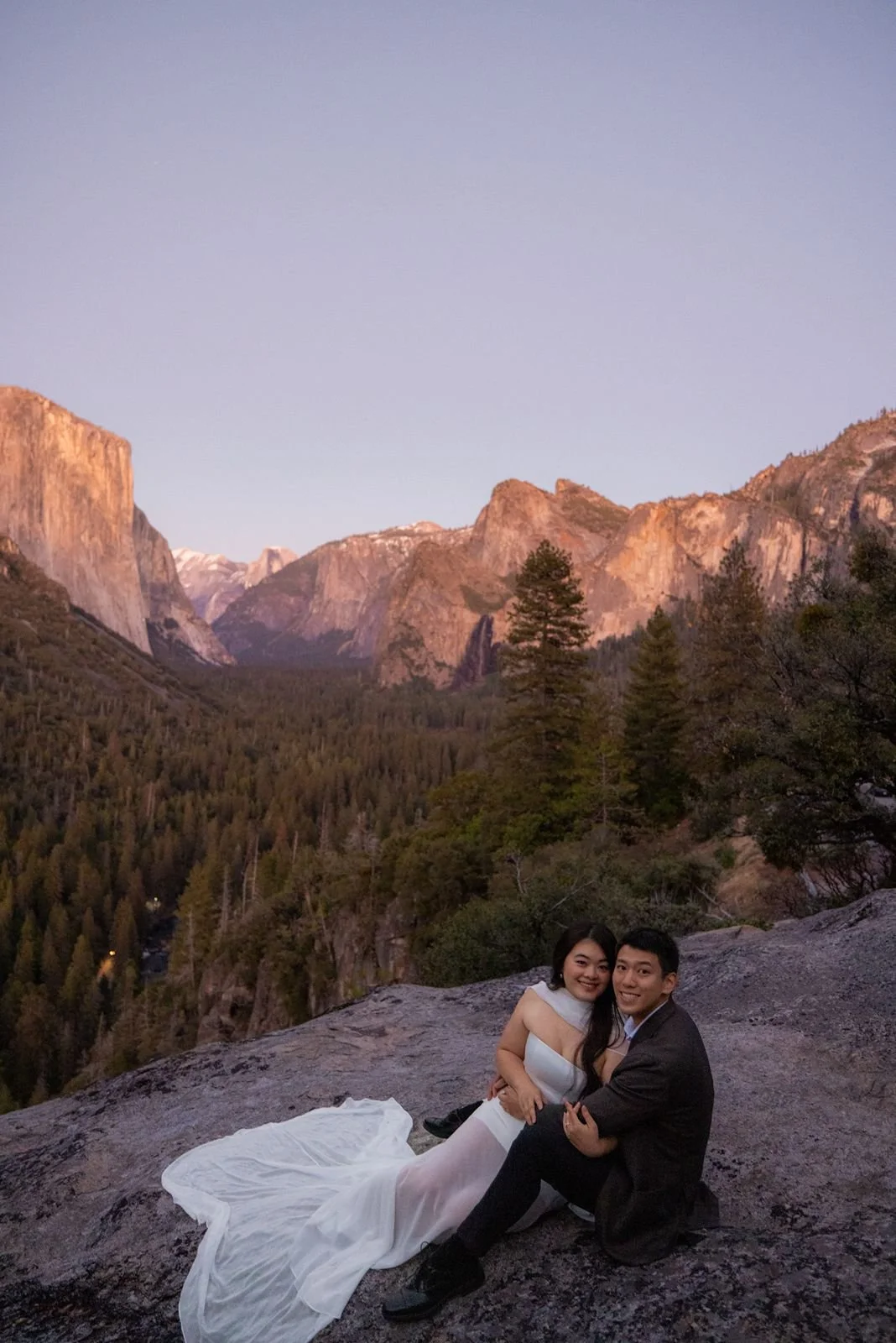 yosemite-valley-engagement-photos-10.jpg