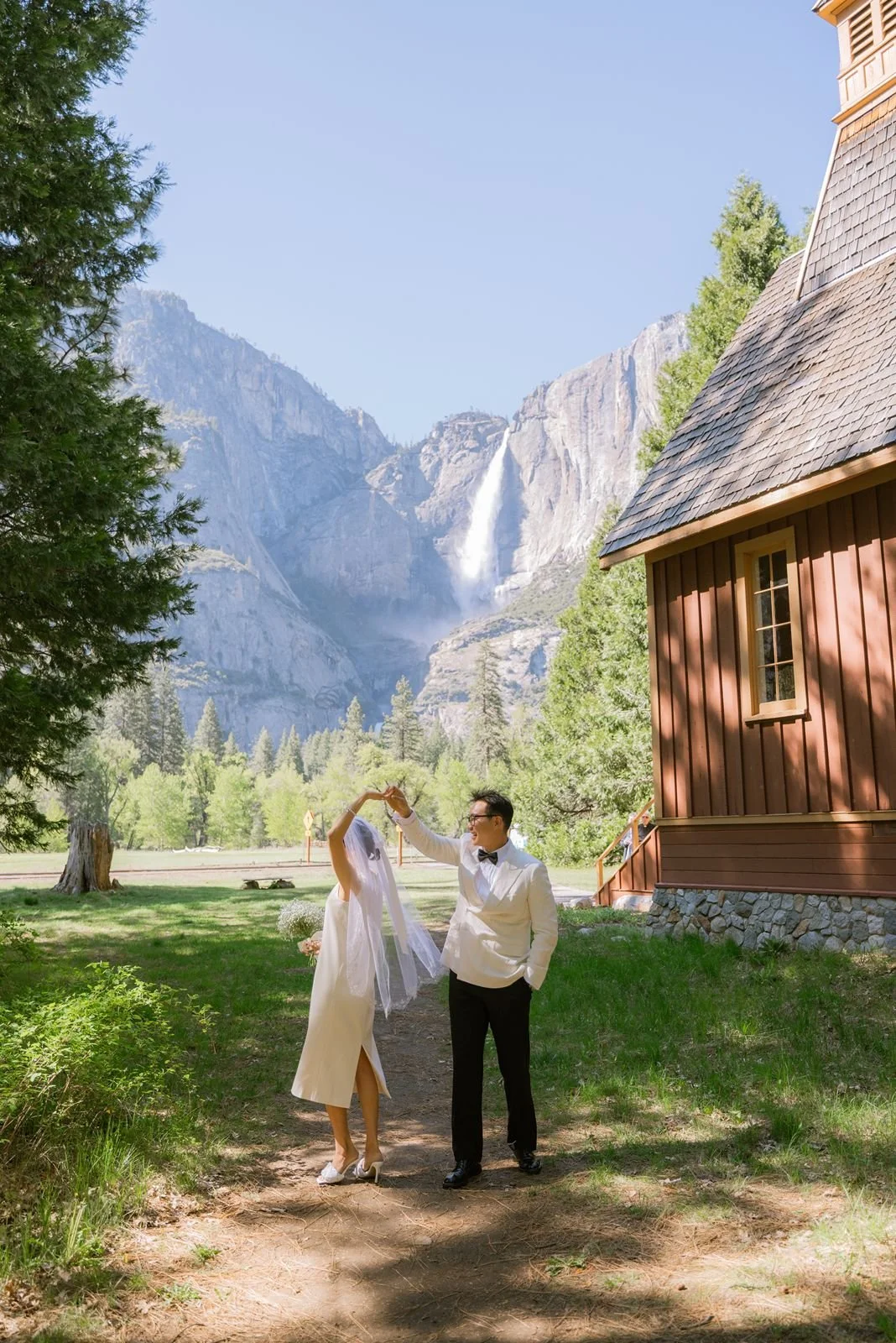 Yosemite Chapel Winter Wedding Photography