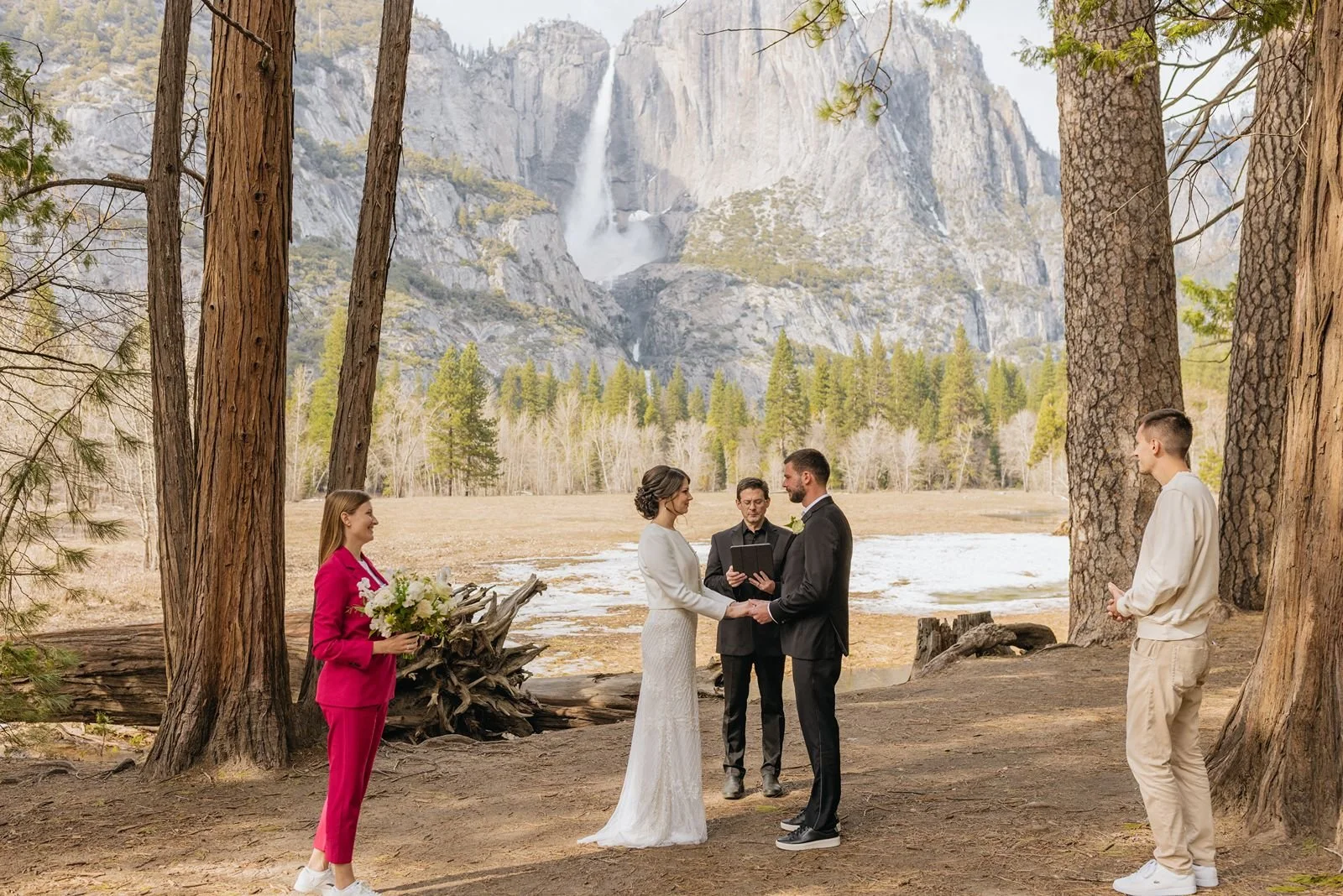 yosemite-winter-elopement.jpg