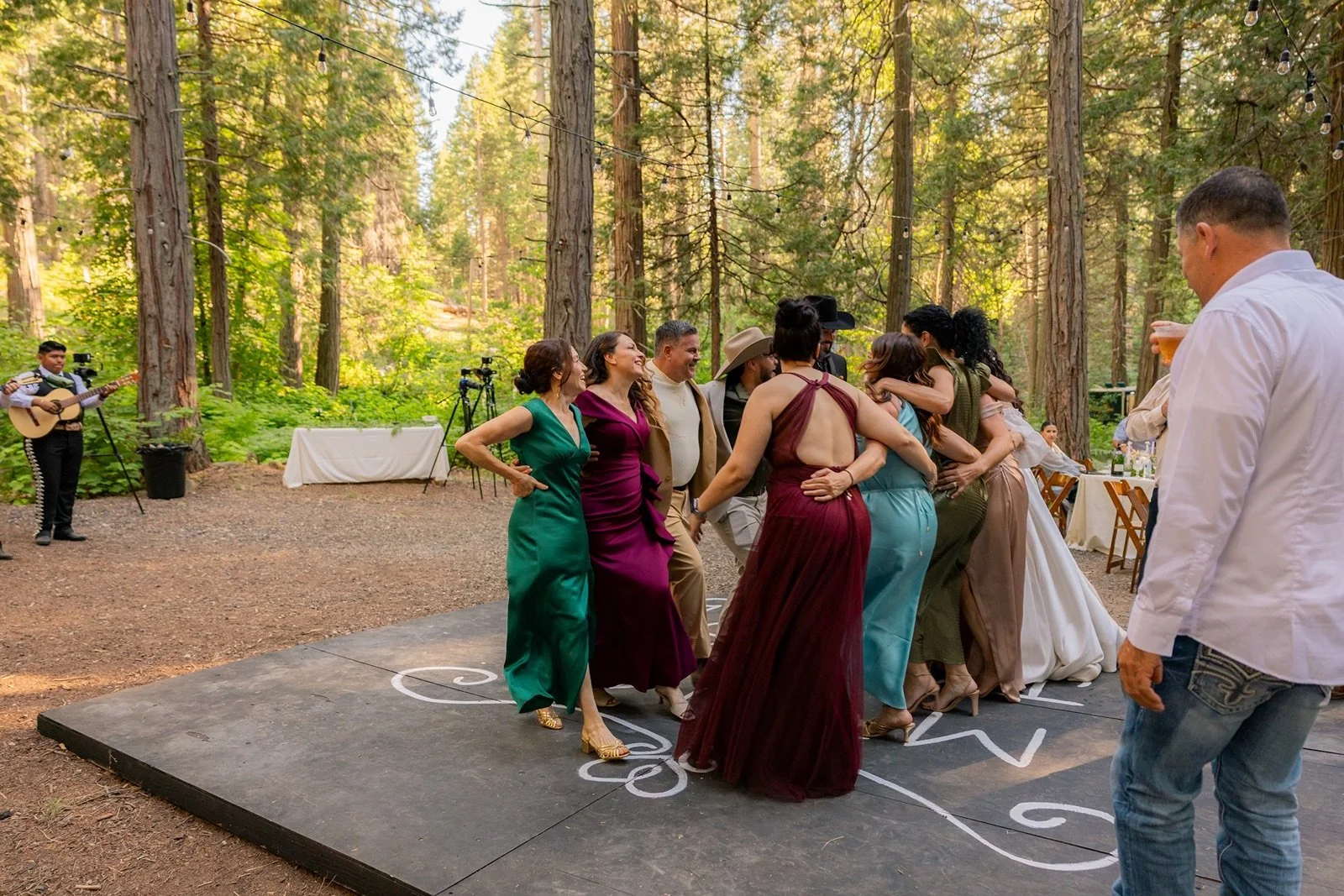 Yosemite-cabin-wedding-reception-3.jpg