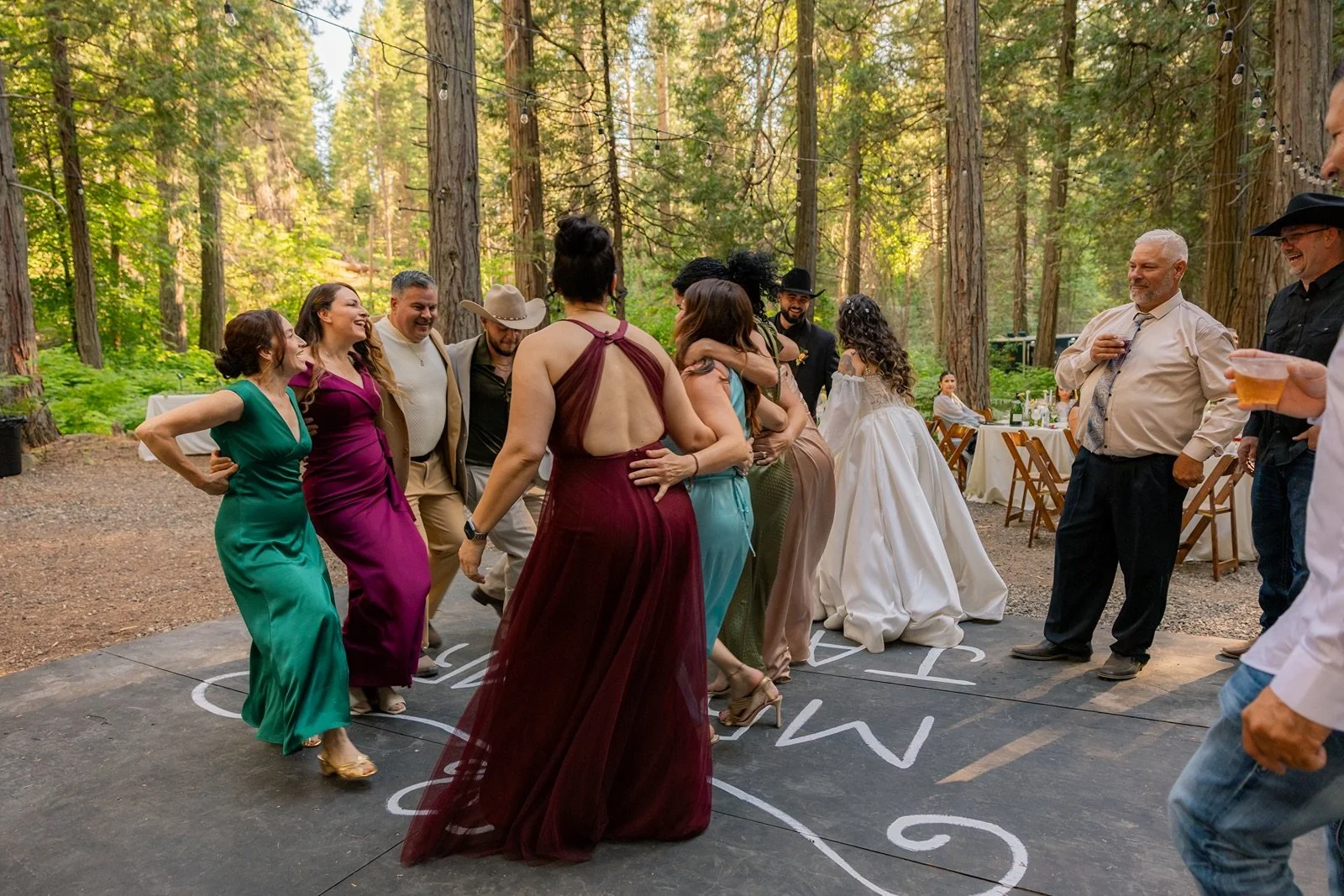 Yosemite-cabin-wedding-reception-8.jpg