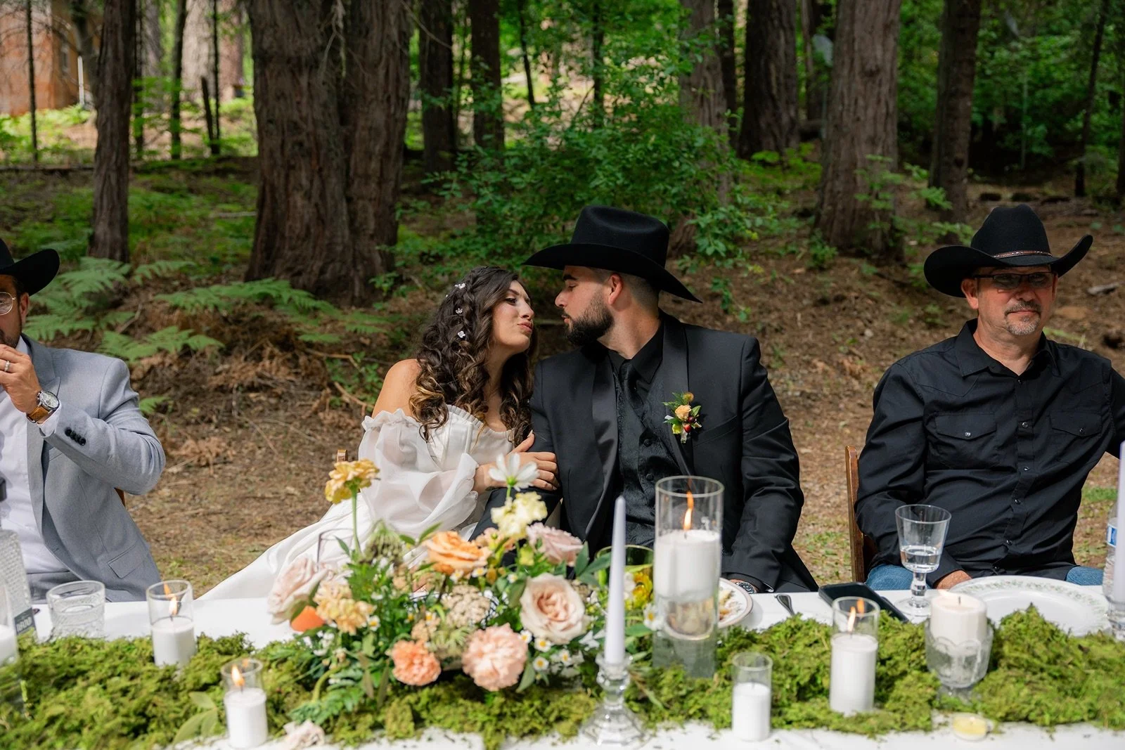 Yosemite-cabin-wedding-reception-46.jpg
