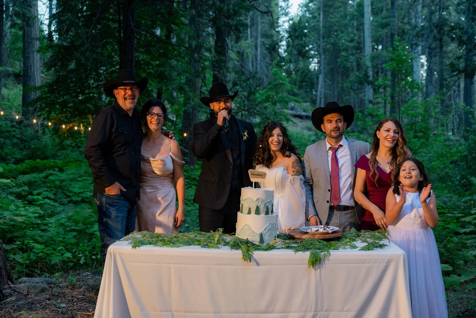 Yosemite-cabin-wedding-reception-58.jpg