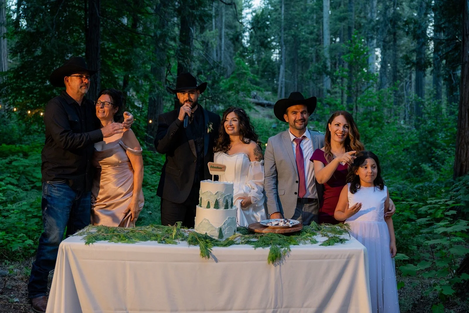 Yosemite-cabin-wedding-reception-62.jpg