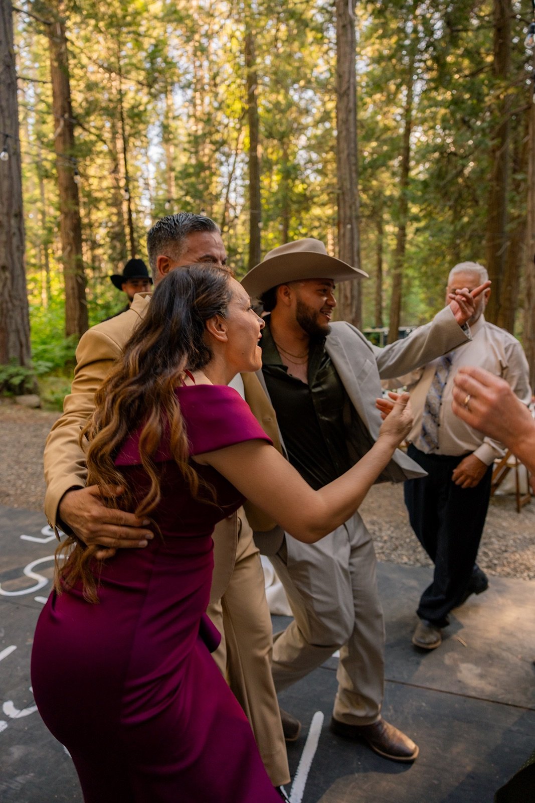 Yosemite-cabin-wedding-reception-65.jpg