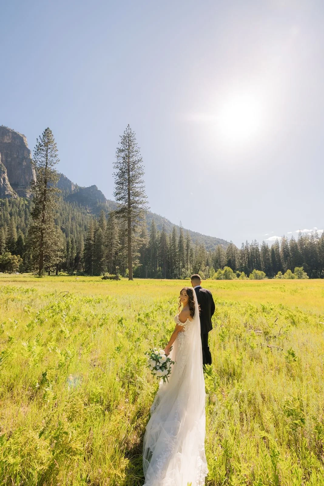 cascades-picnic-area-yosemite-wedding17.jpg