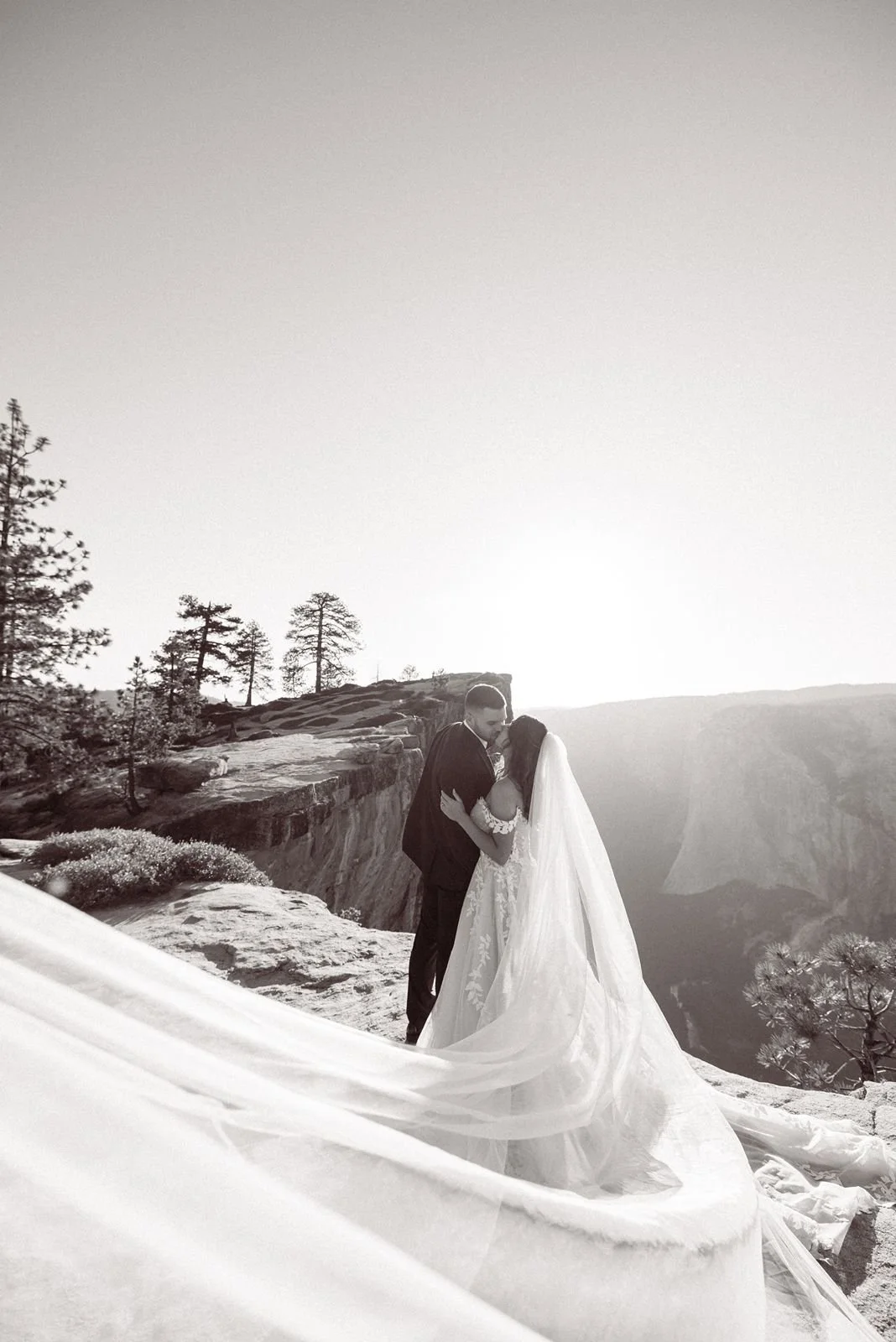 sunset-taft-point-wedding3.jpg