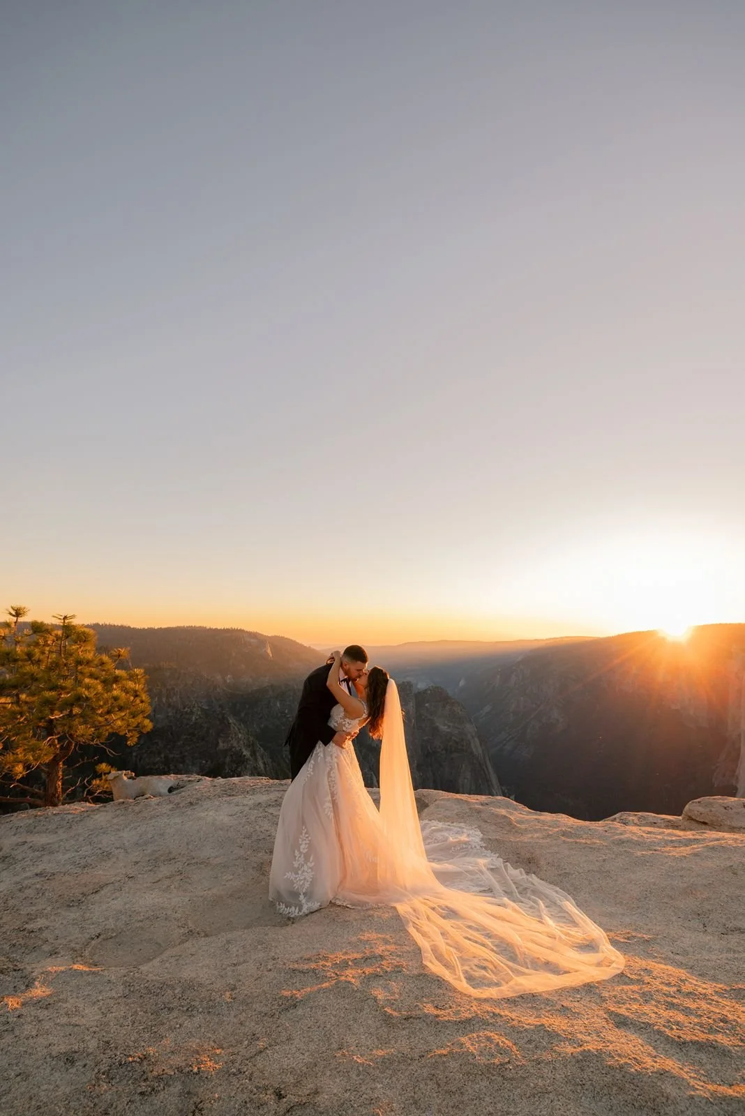 sunset-taft-point-wedding16.jpg