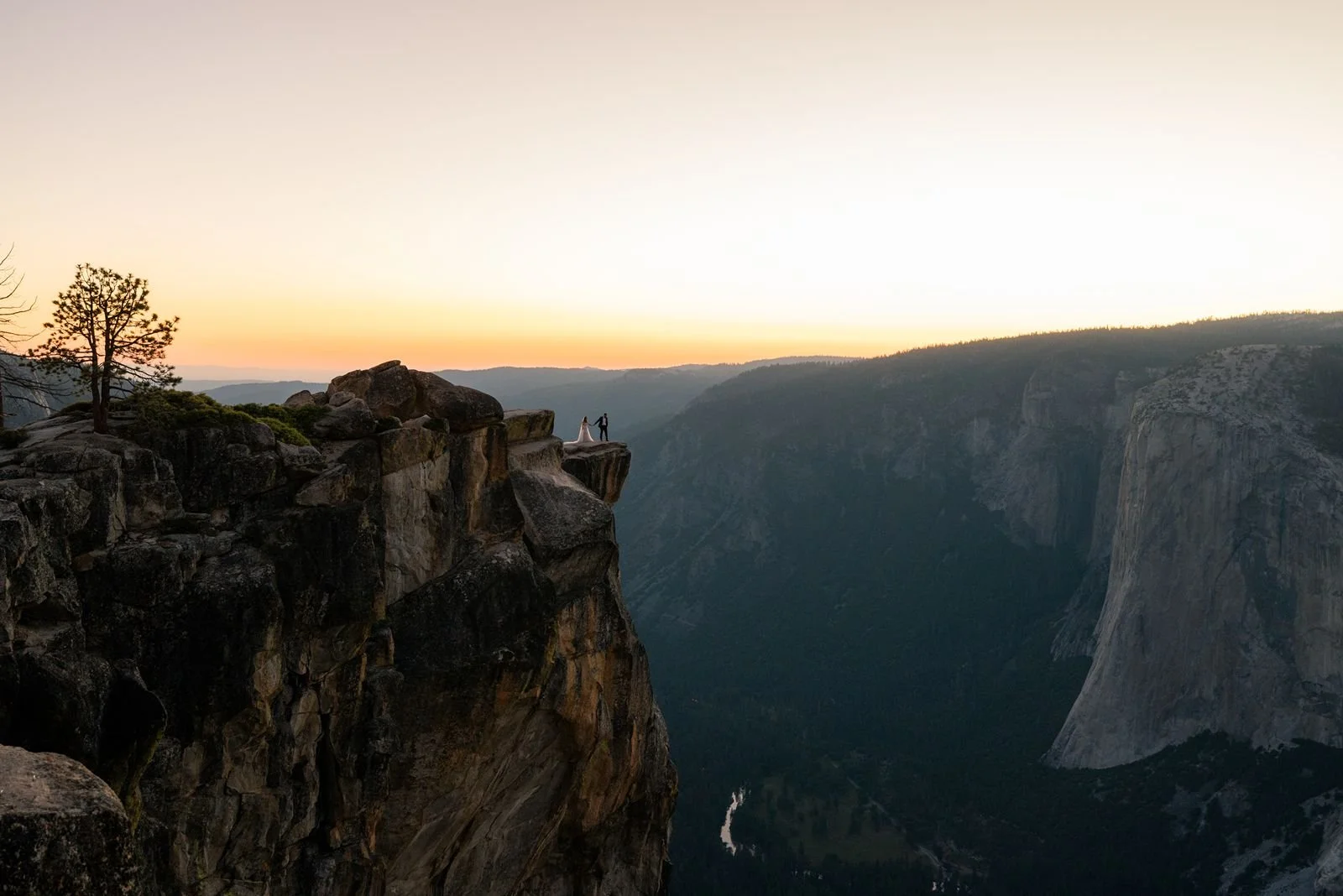 sunset-taft-point-wedding18.jpg