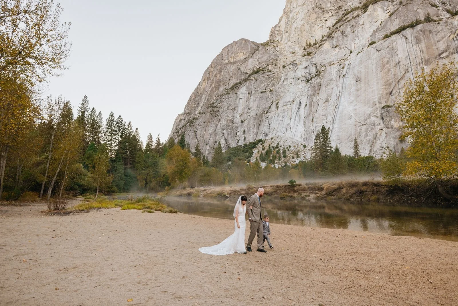 fall-wedding-portraits-yosemite-11.jpg