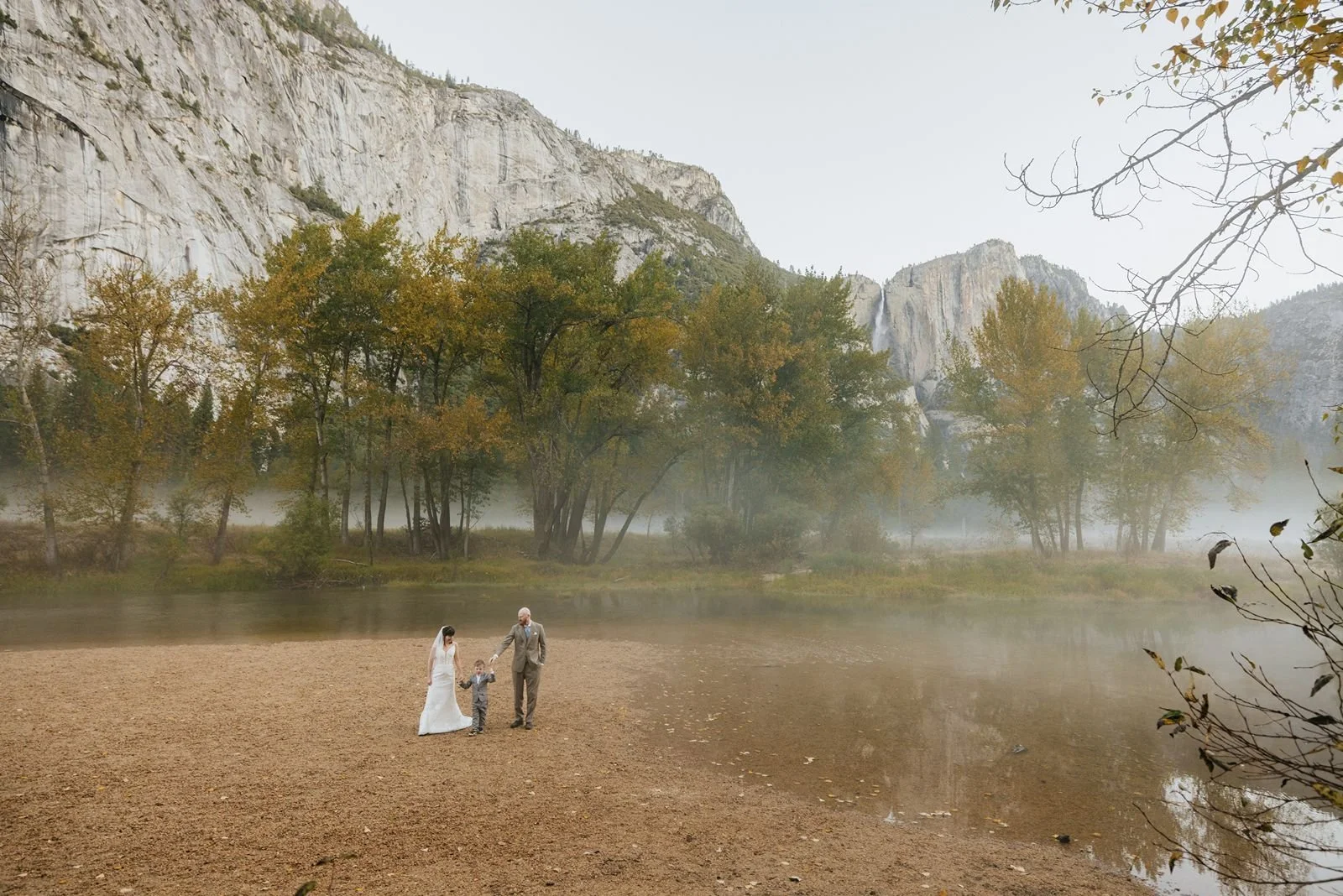 fall-wedding-portraits-yosemite-113.jpg