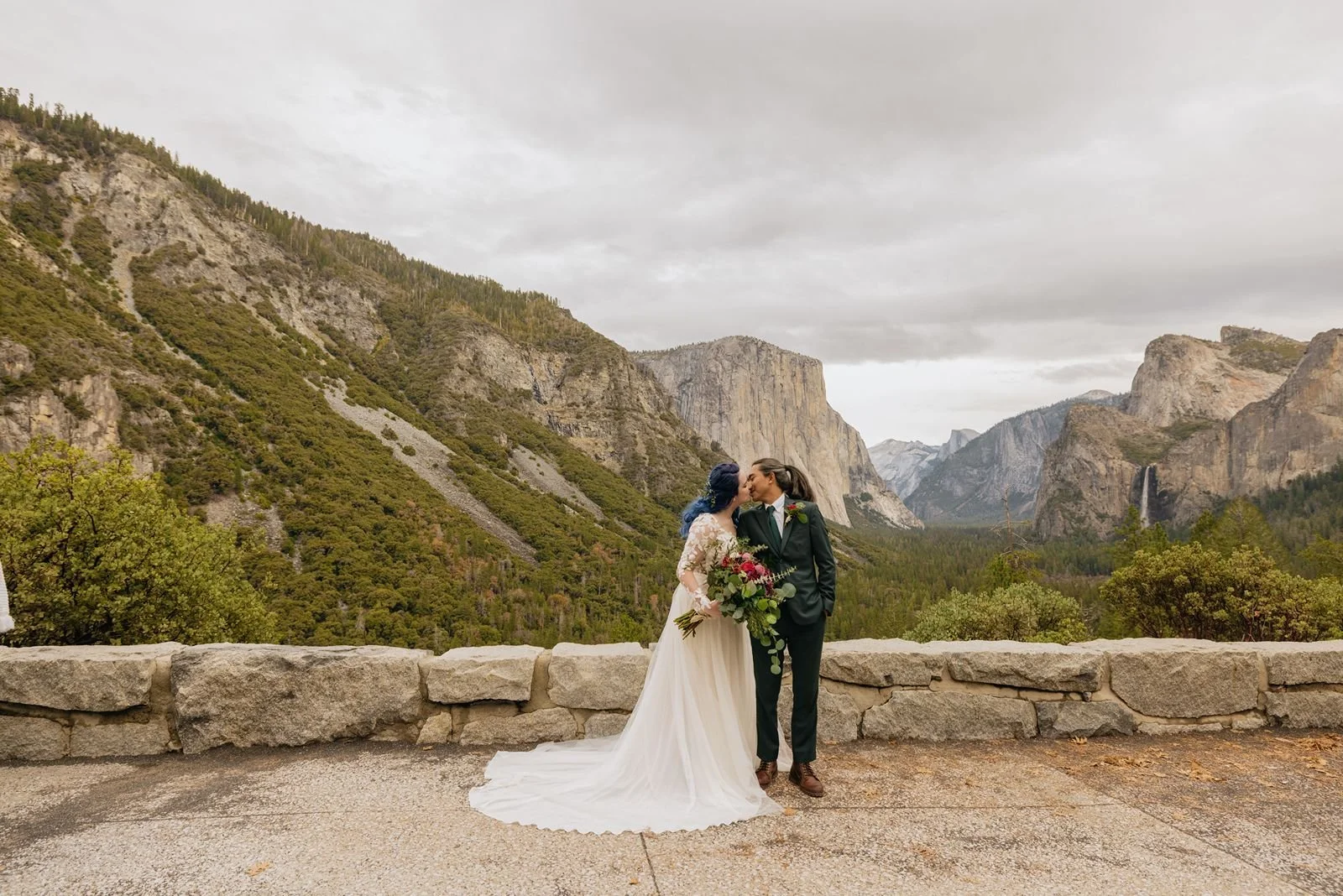 fall-wedding-yosemite-14.jpg