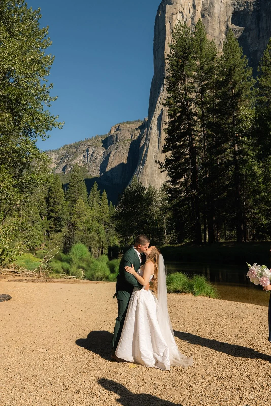 cathedral-beach-wedding-ceremony3.jpg