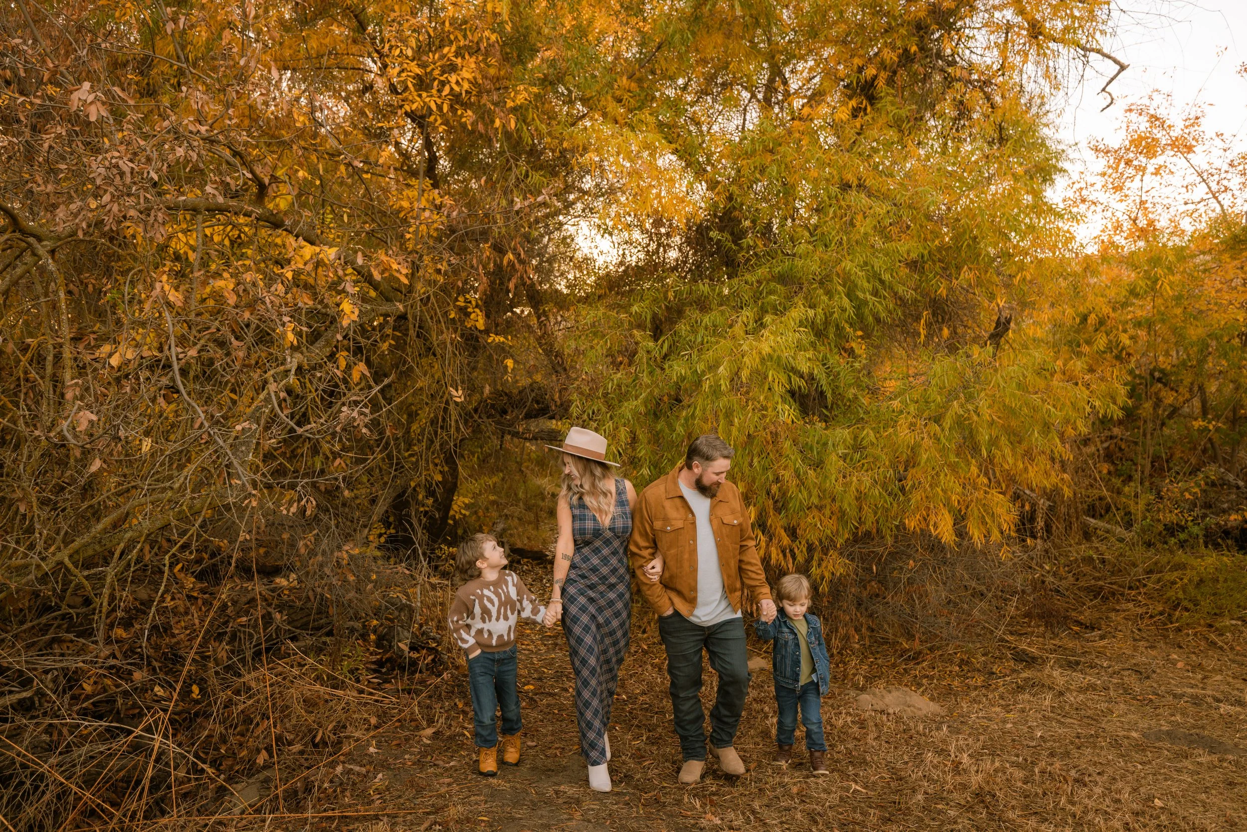 Fresno-Family-Session-Whited-Priscillabanphoto-36.jpg