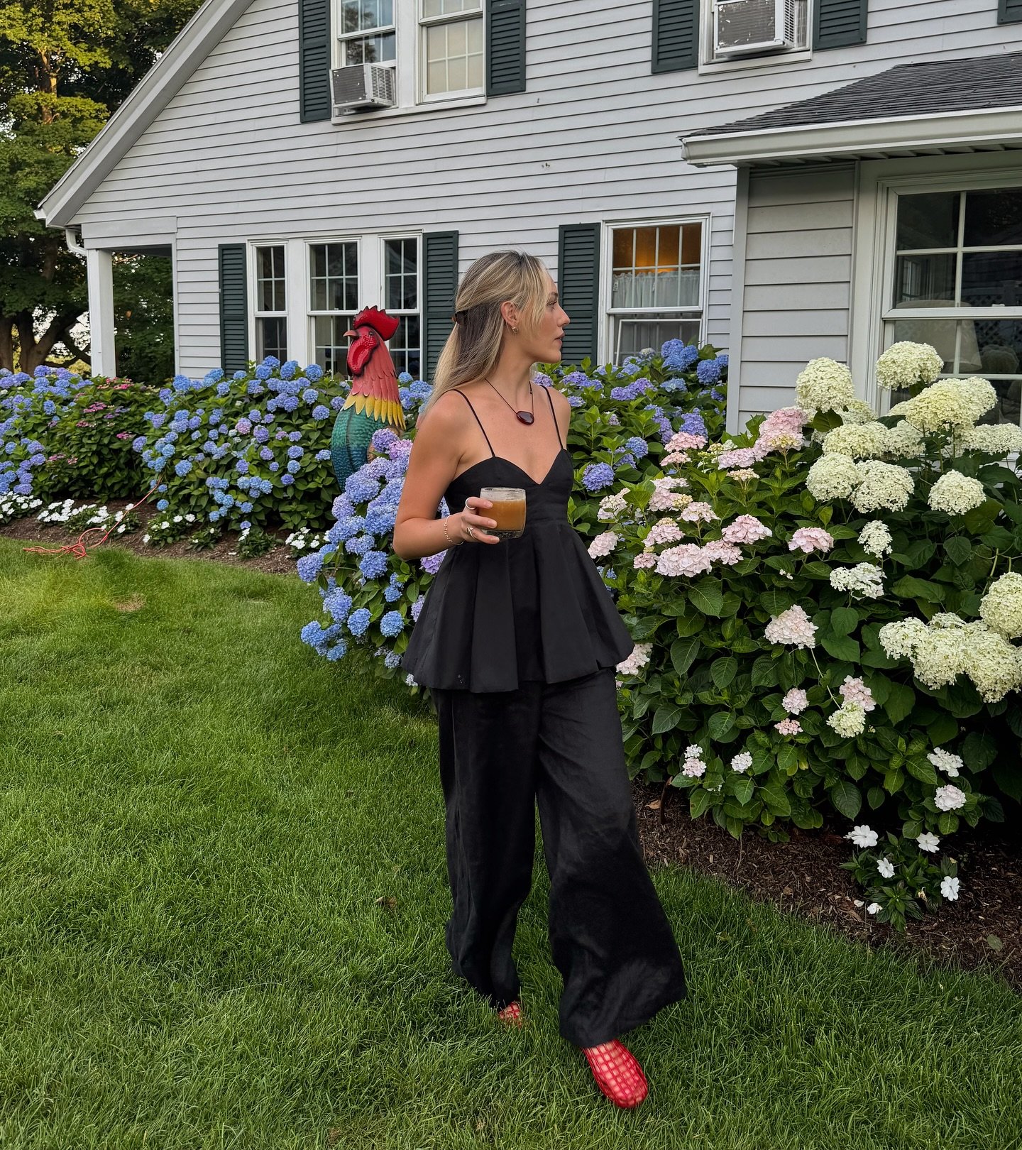 dnd romping through hydrangeas w espresso martini &hearts;️