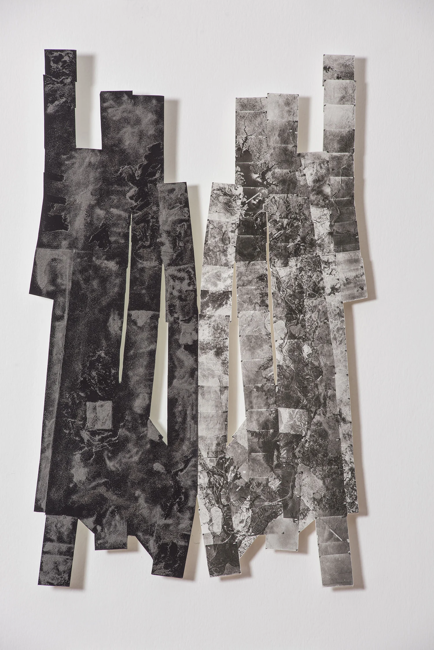   Fragmento Iluminado Piura II, &nbsp;2016, aerial photograph, magnet and iron dust on plexiglass, 84x52cm 