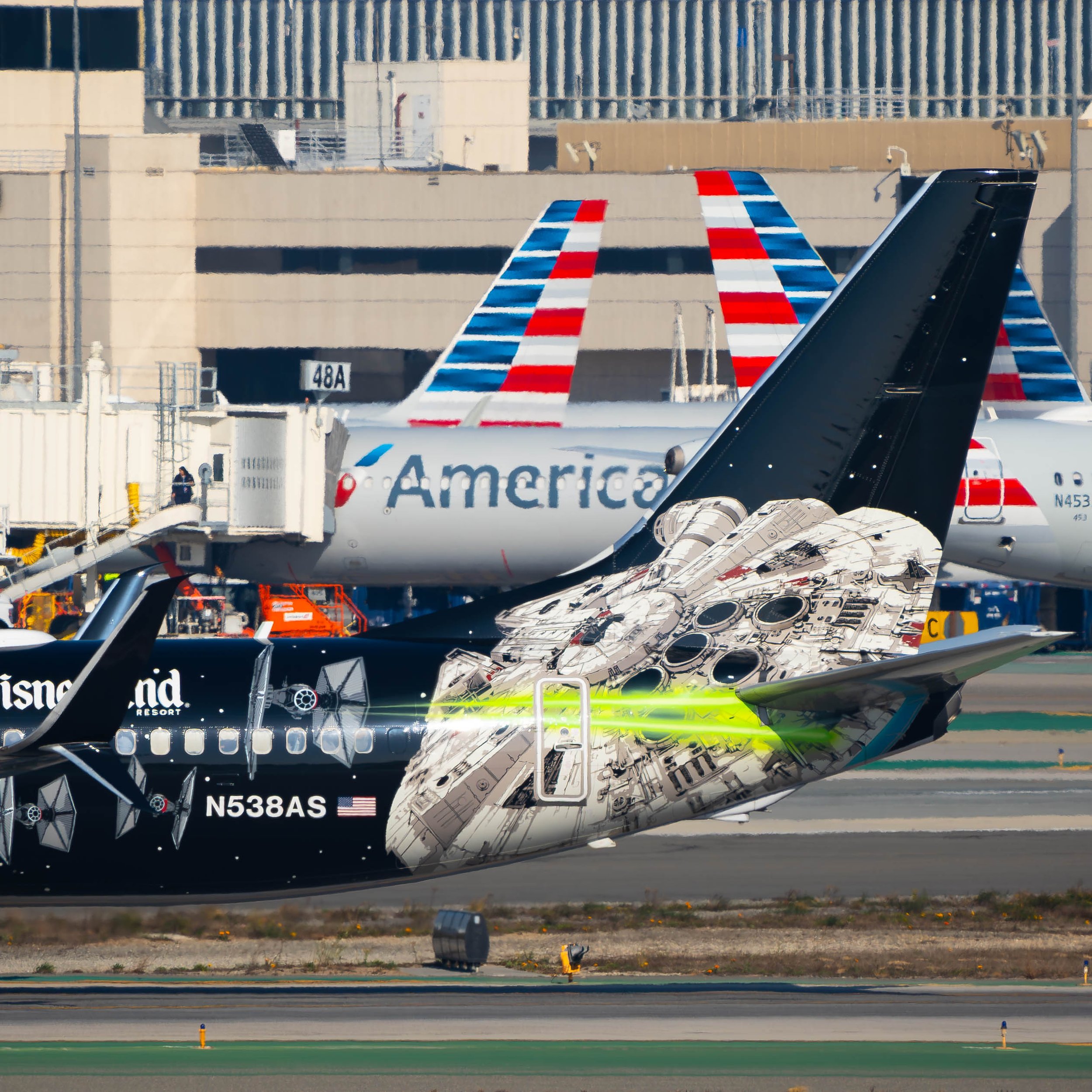 Alaska Airlines Boeing 737-800 "Disneyland's Galaxy's Edge"