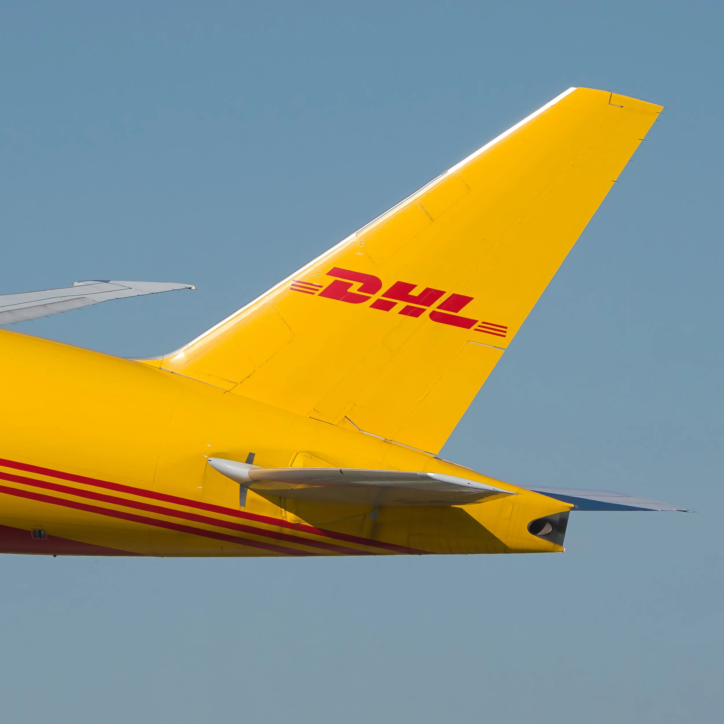 Kalitta/DHL Boeing 777F
