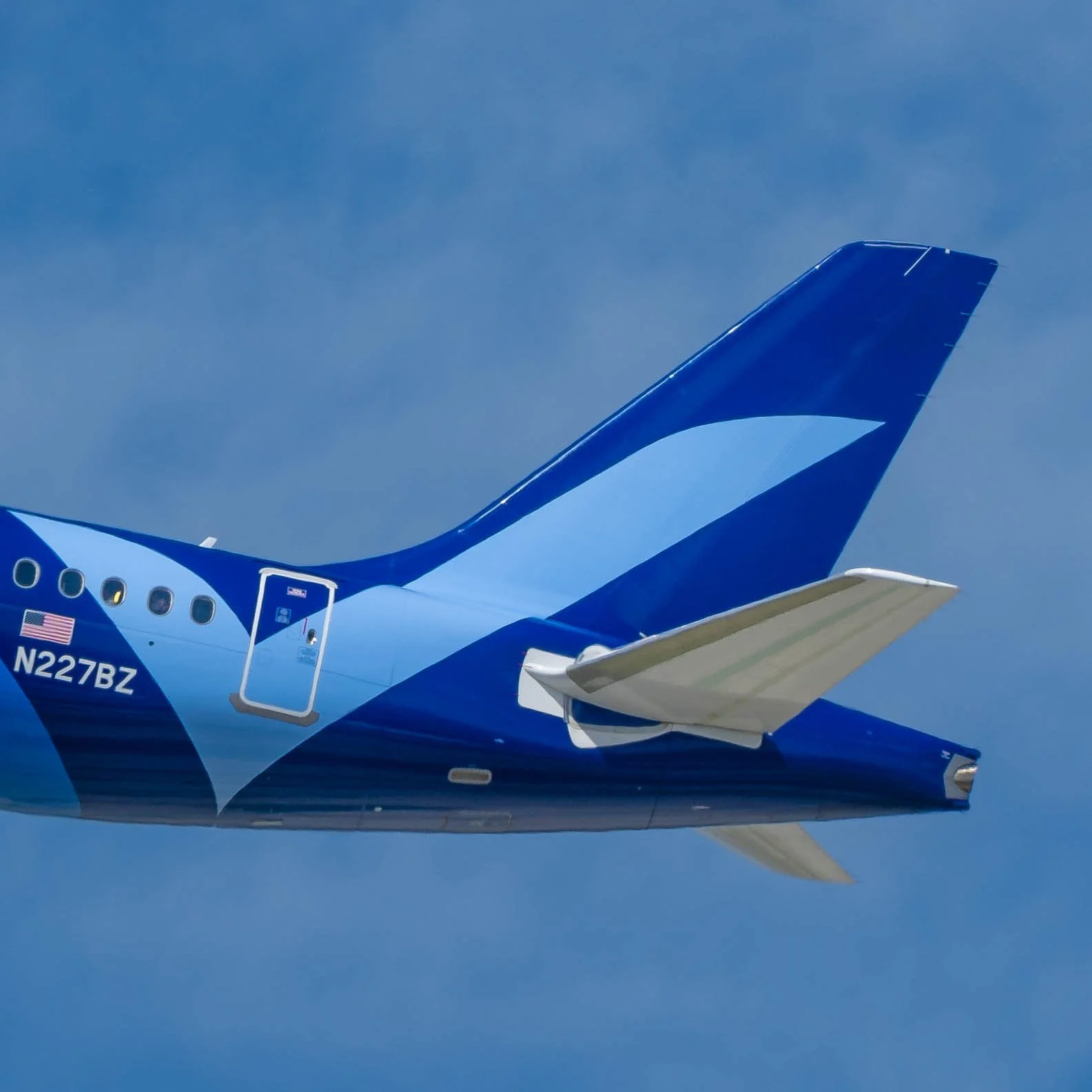 Breeze Airways Airbus A220-300