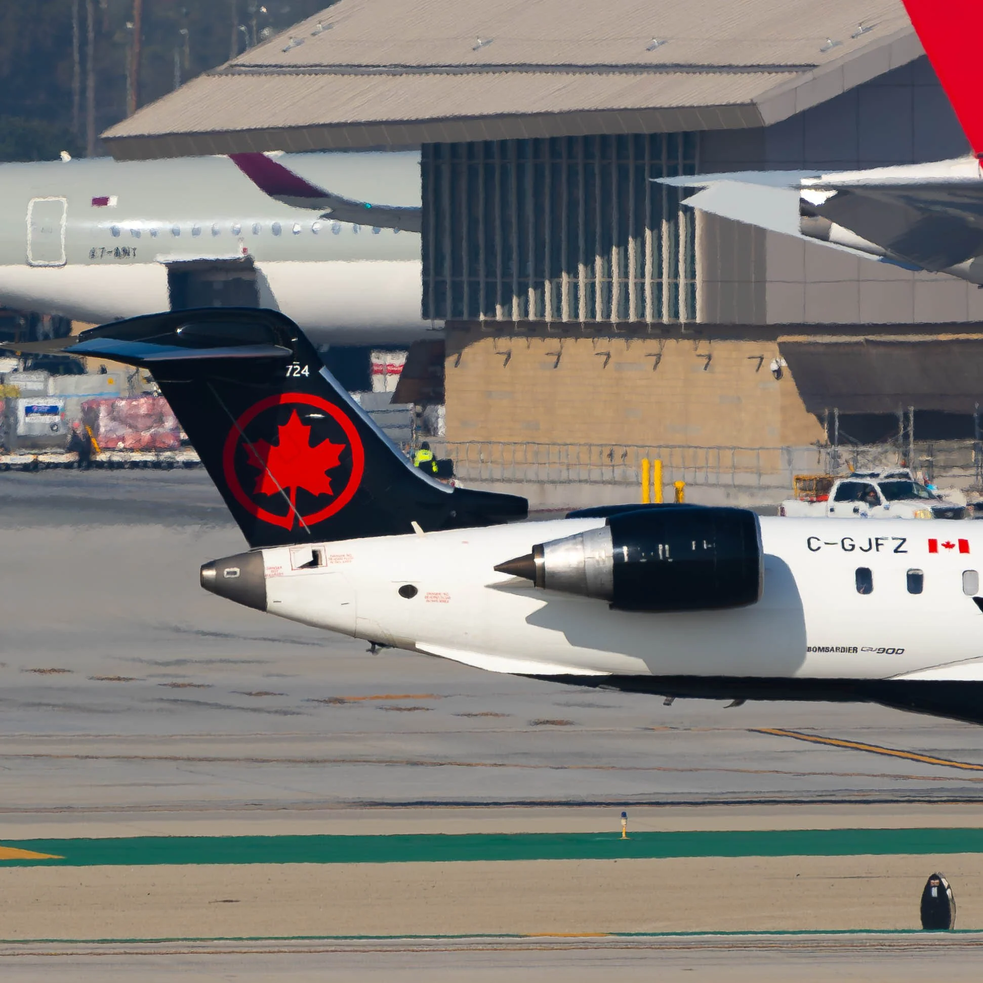 Jazz Aviation Mitsubishi CRJ-900