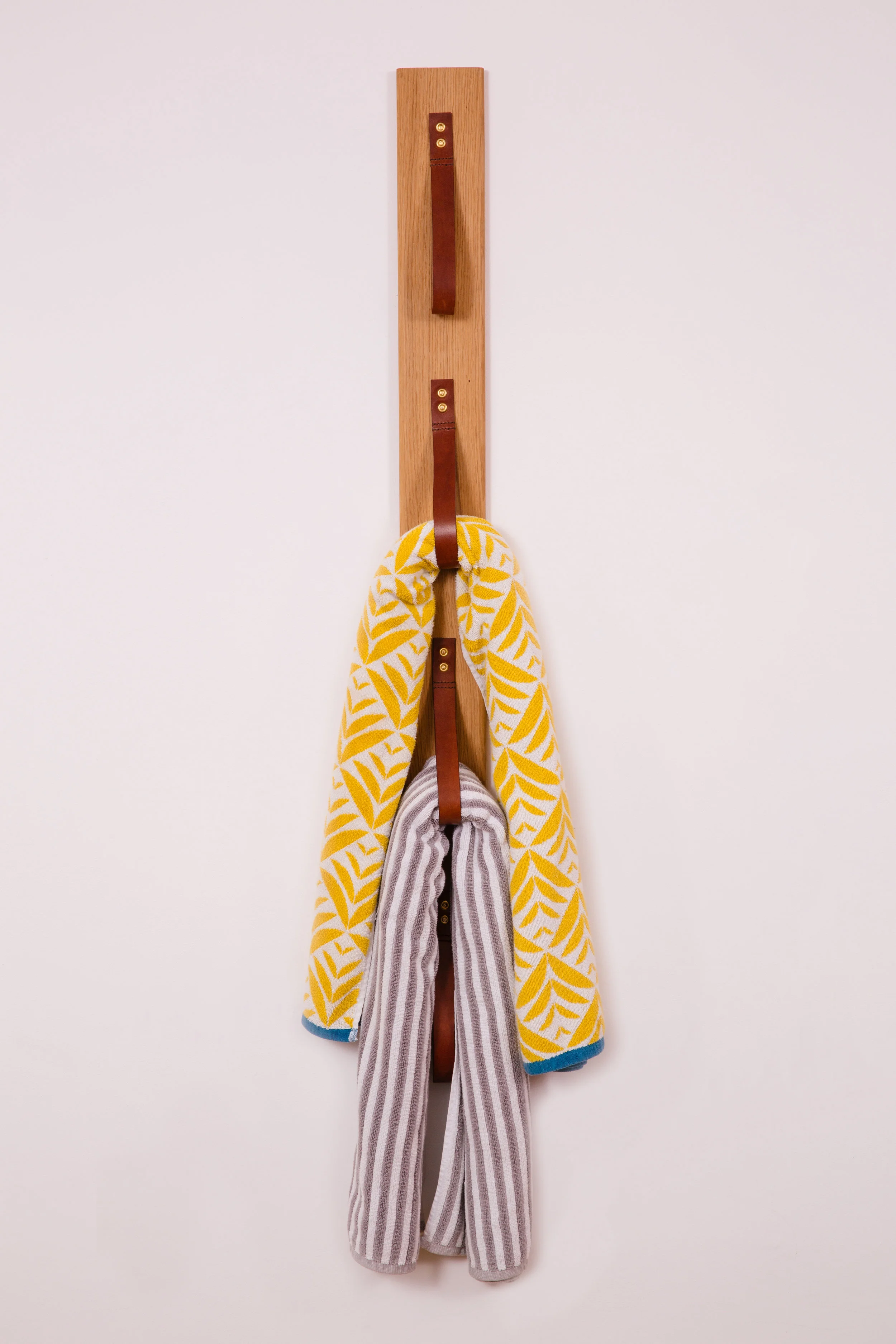 Bathroom Towel Slings 4 High Res.jpg