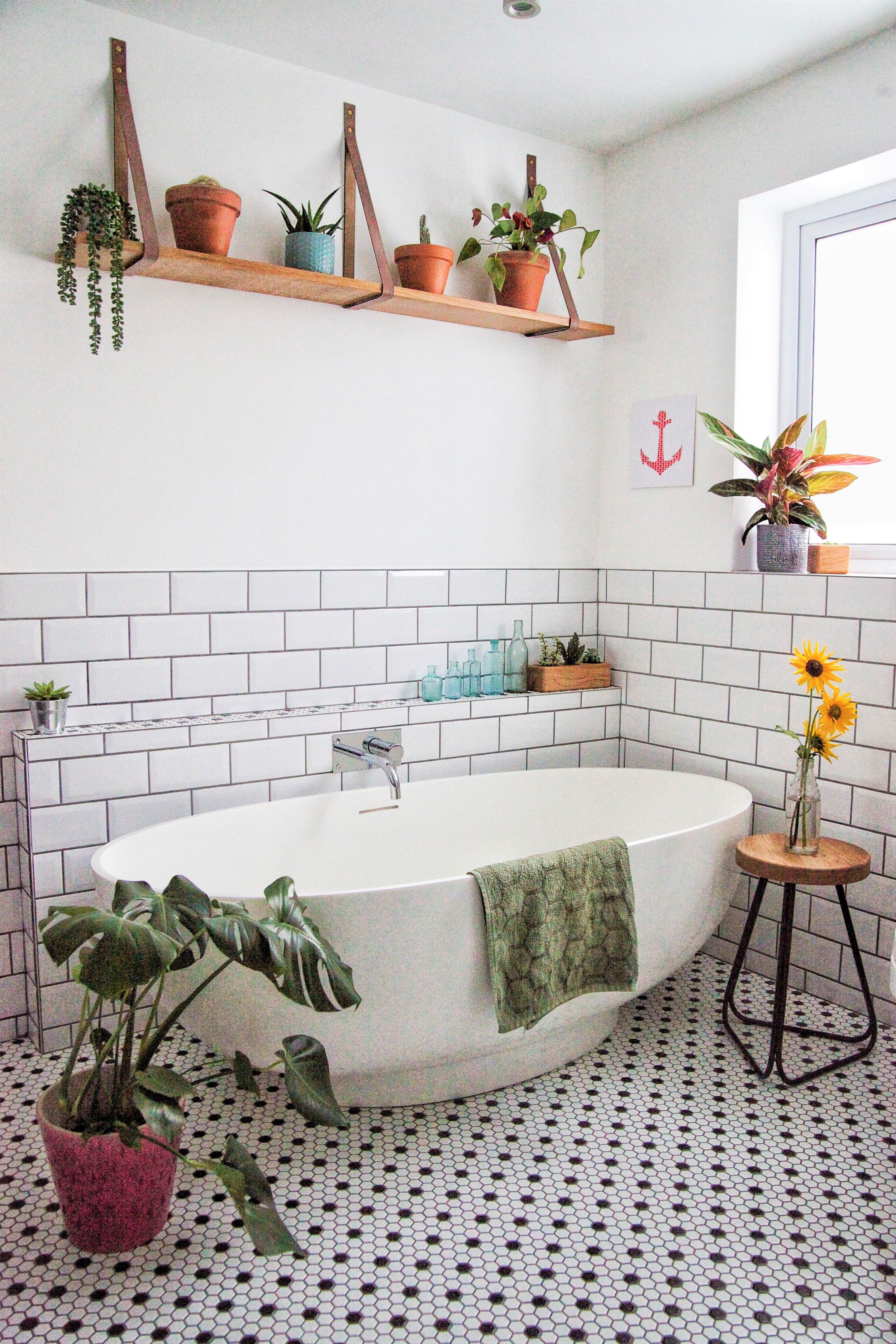 Gabe Shelf Sling Bathroom Low Res.jpeg