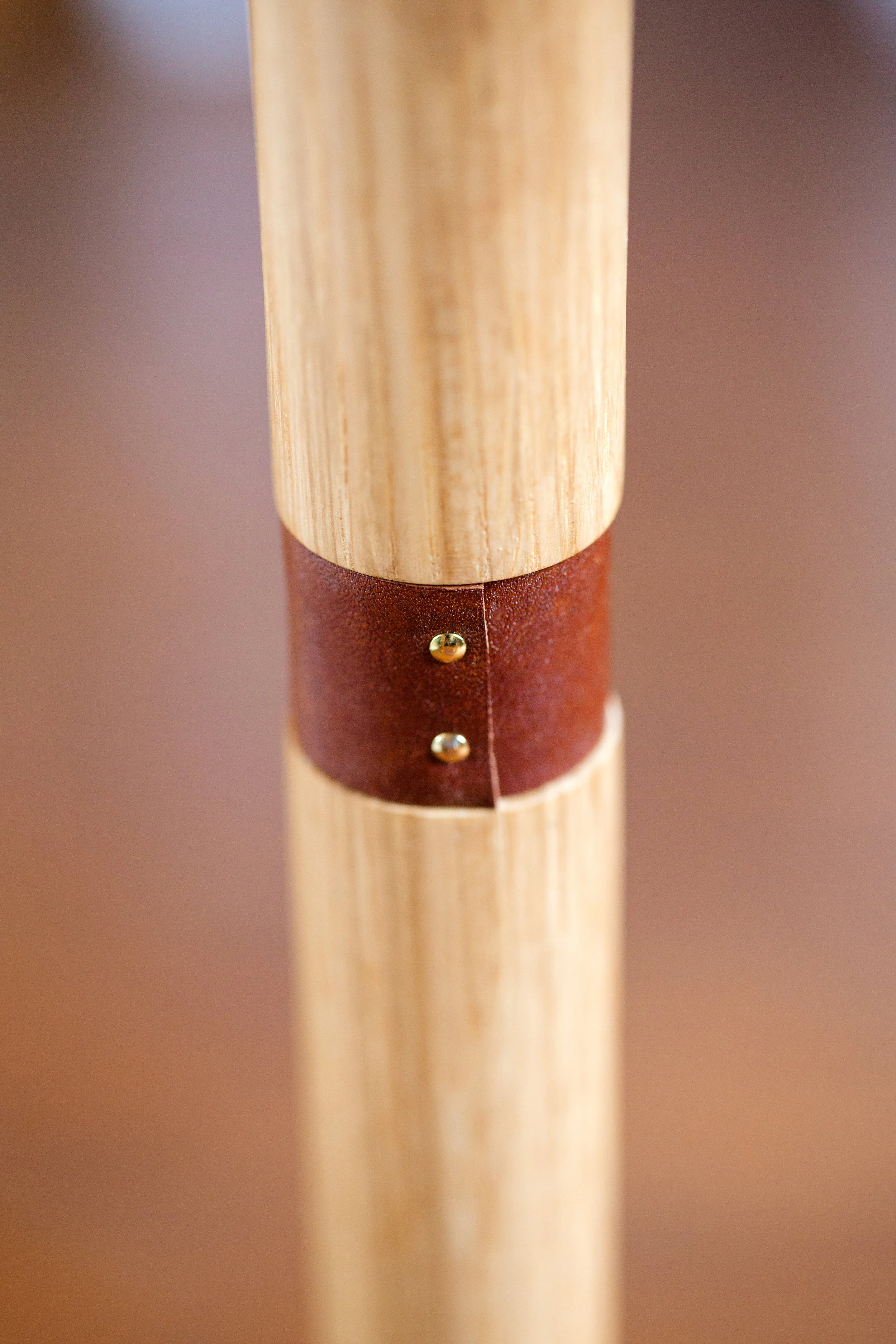 Pete Hill Design - Oak leg with lether inlay - Hi Res.jpg