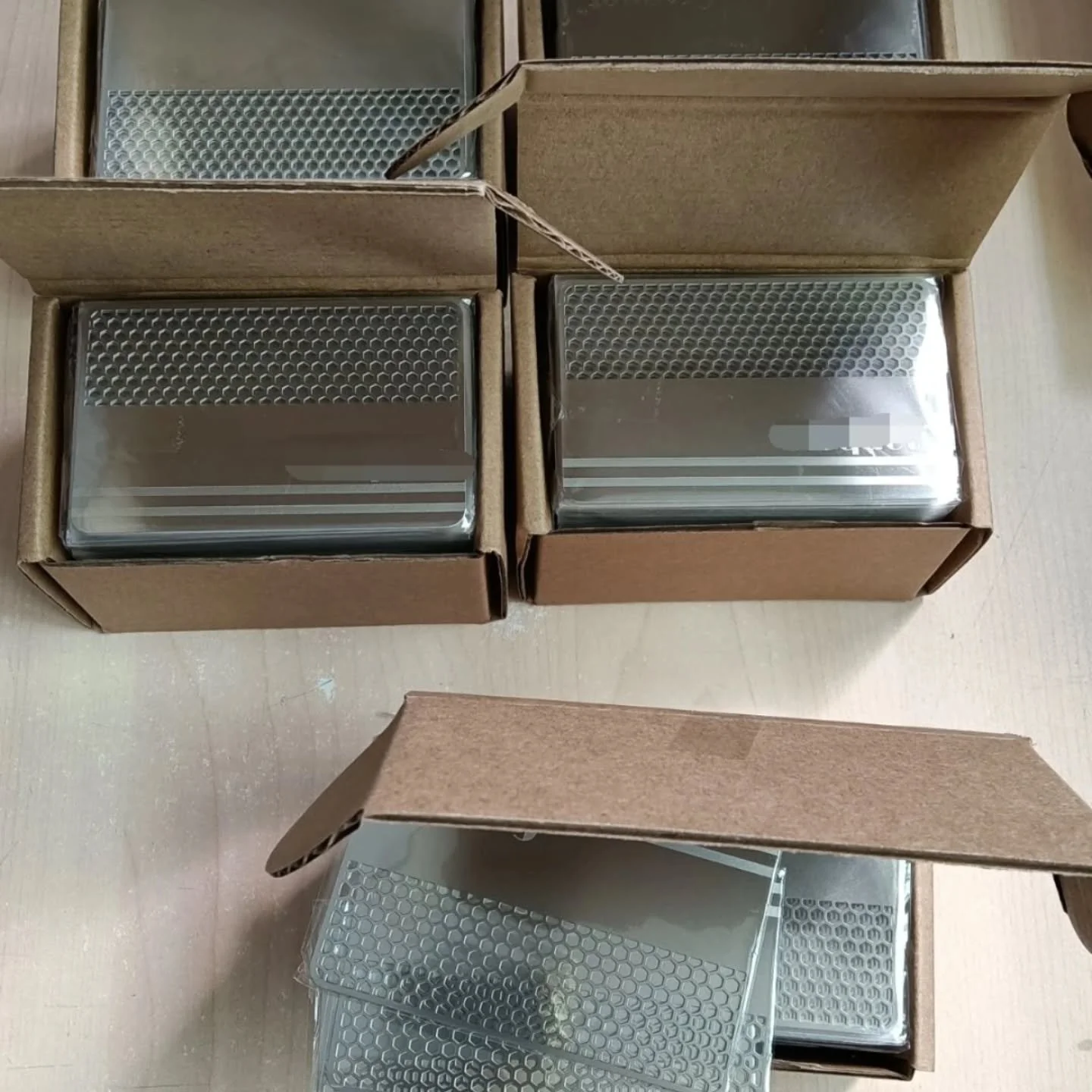 Another order ready to go out today 📦📮

#metalcards #businessowner #personalbrand #brandidentity #businesscardprinting #metalart #branddesign #luxurybranding #metalcard #branding #businesscarddesigns #businesscardideas #metalbusinesscard #branddesi