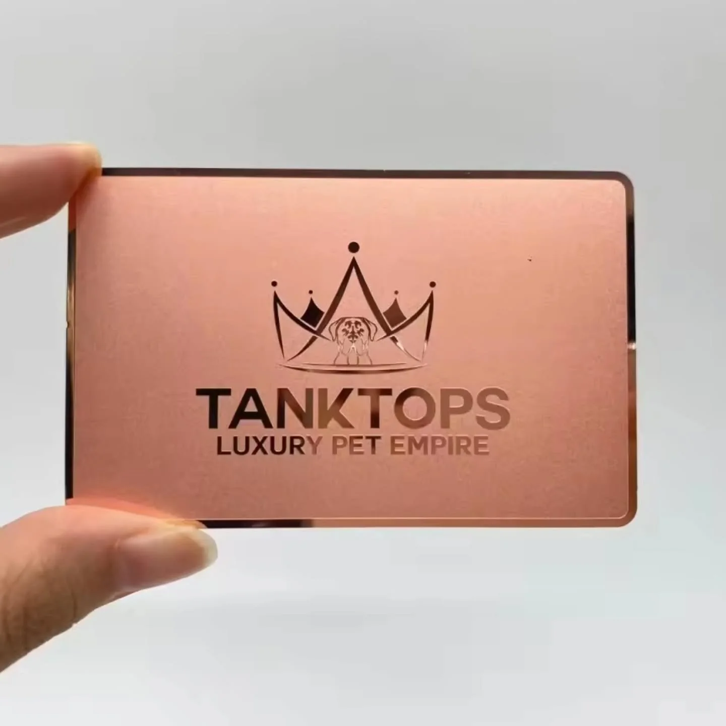 Rose gold pink with a crown on top 👑🌹

#metalcards #businessowner #personalbrand #brandidentity #businesscardprinting metalart branddesign luxurybranding metalcard branding businesscarddesigns businesscardideas metalbusinesscard branddesigner mattb