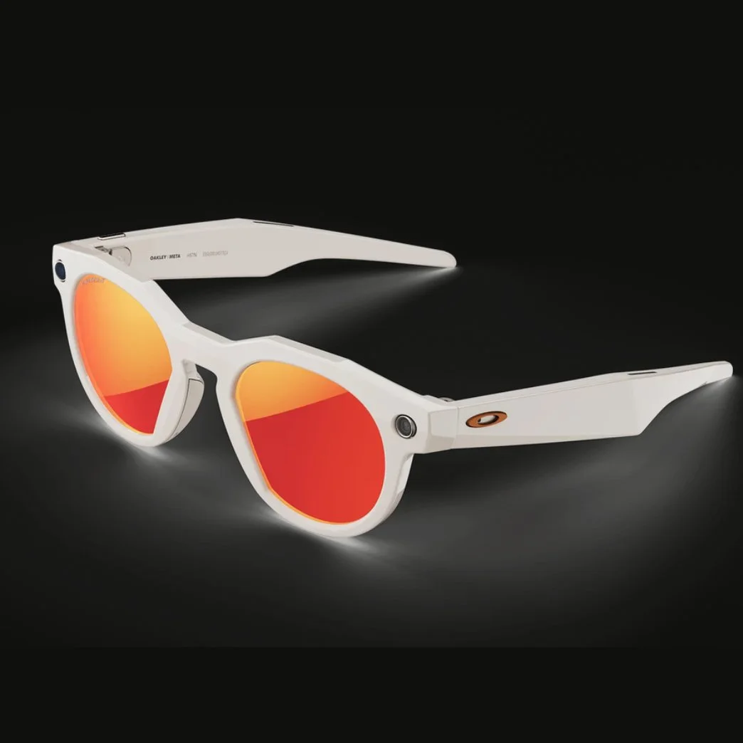 Smart Glasses: What Online Sellers Need to Know in 2025