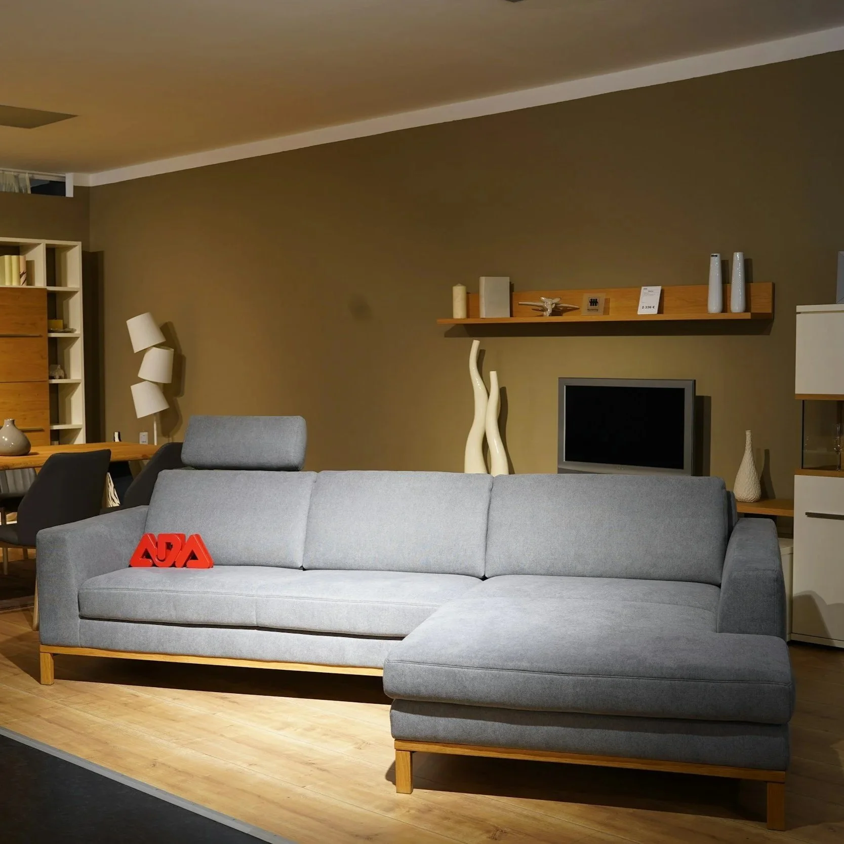 Modular Sofas: Why 30% of Urban Millennial Furniture Buyers Choose Reconfigurable (And How You Can Profit)