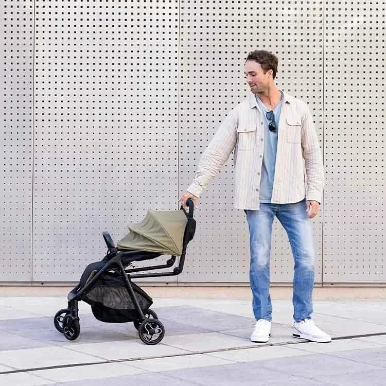 Travel Prams: Why Lightweight and Foldable Is the Profit Formula Parents Are Paying Premium For