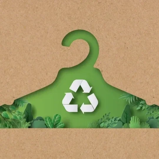 Recycled Paper Clothes Hangers: Coat-Strength Construction, Moisture Resistance and Slip-Free Notches Get B2B Buyer Volume