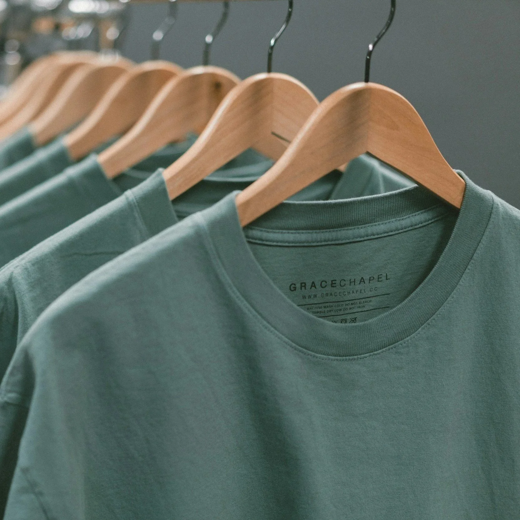 Should Sellers Selling 240 GSM T-Shirts Put It On A Scale For Buyers To Trust Them?