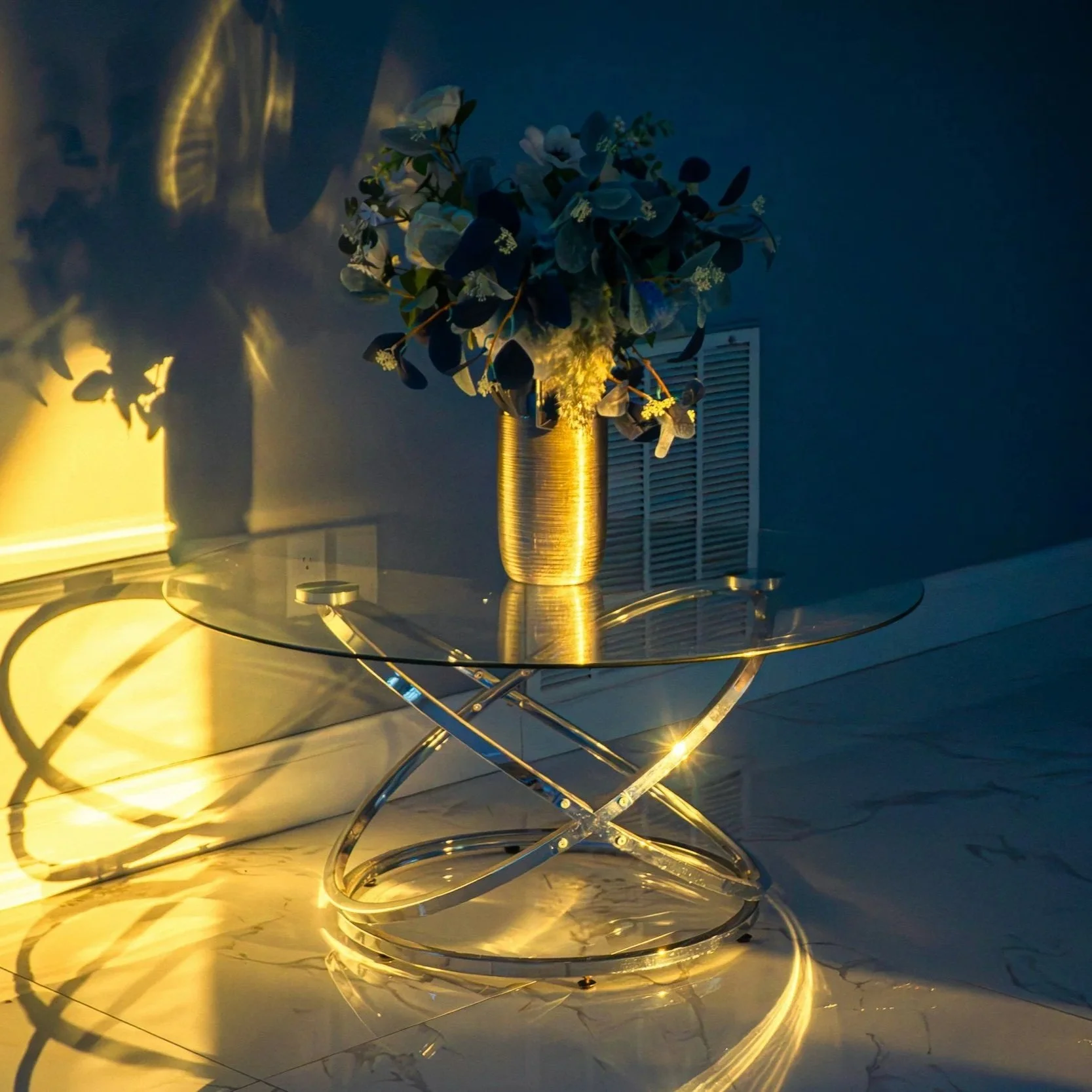 Chrome Decor Is Everywhere This Year, So Why Are So Many Buyers Disappointed?
